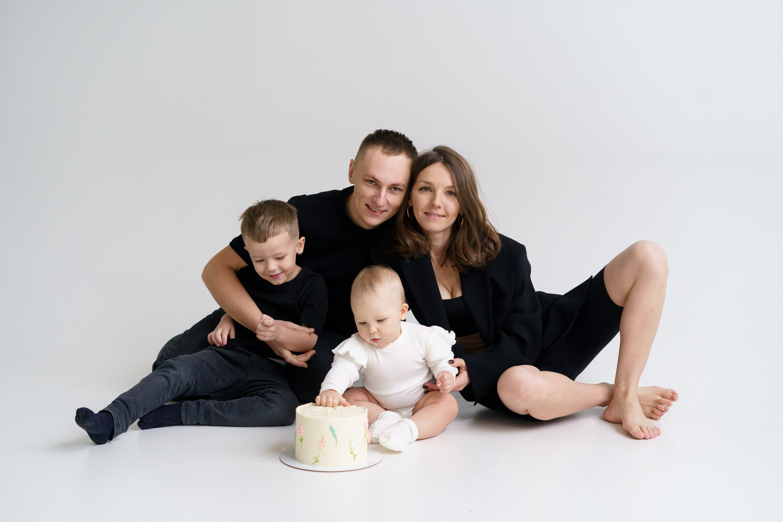 Наталья, Варя, Матвей, Саша. Главная