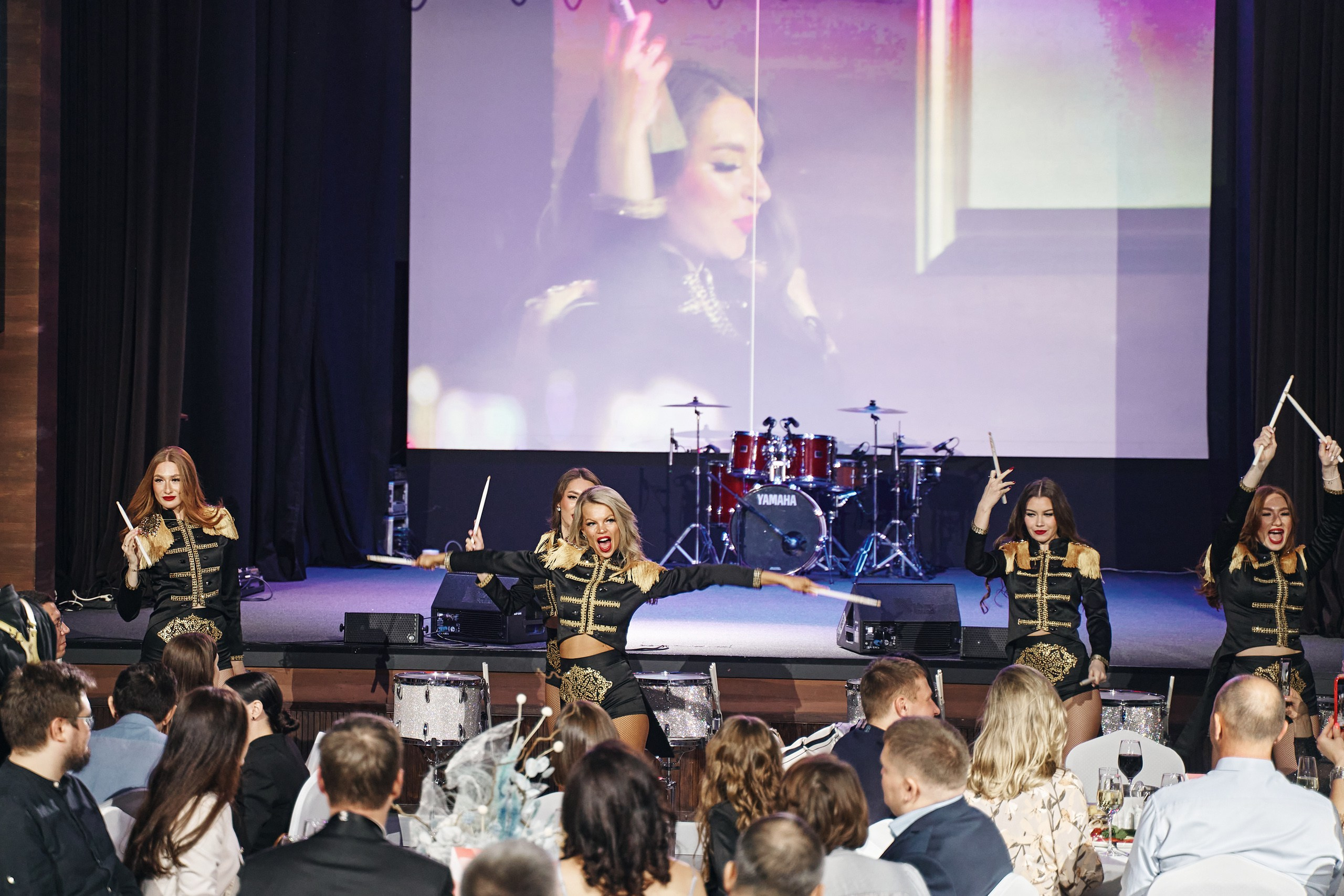 Корпоратив + день рождения. Фотограф Слава Кайгородов