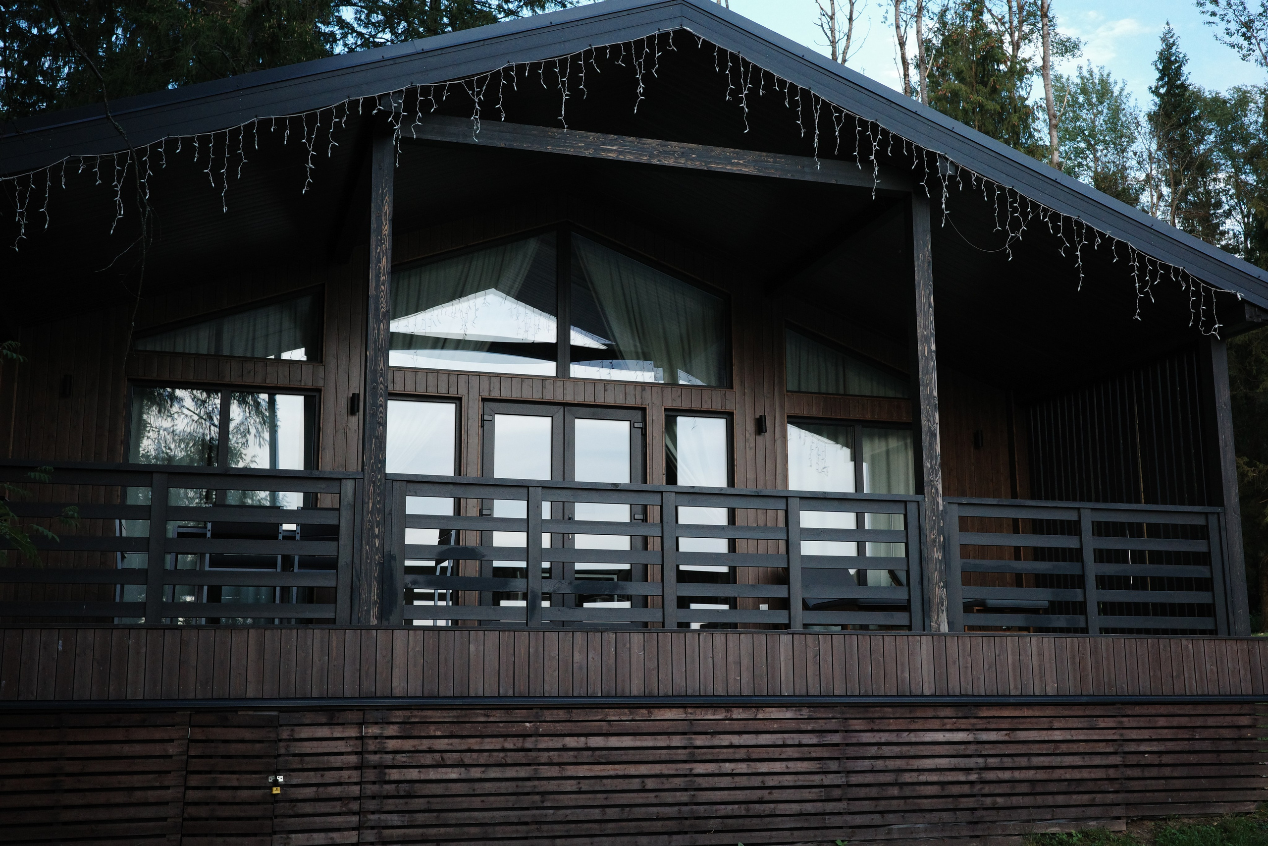 #41: Пересвет / август 2025. Проект «Фотокладовка»: блог уличной фотографии в формате street photo