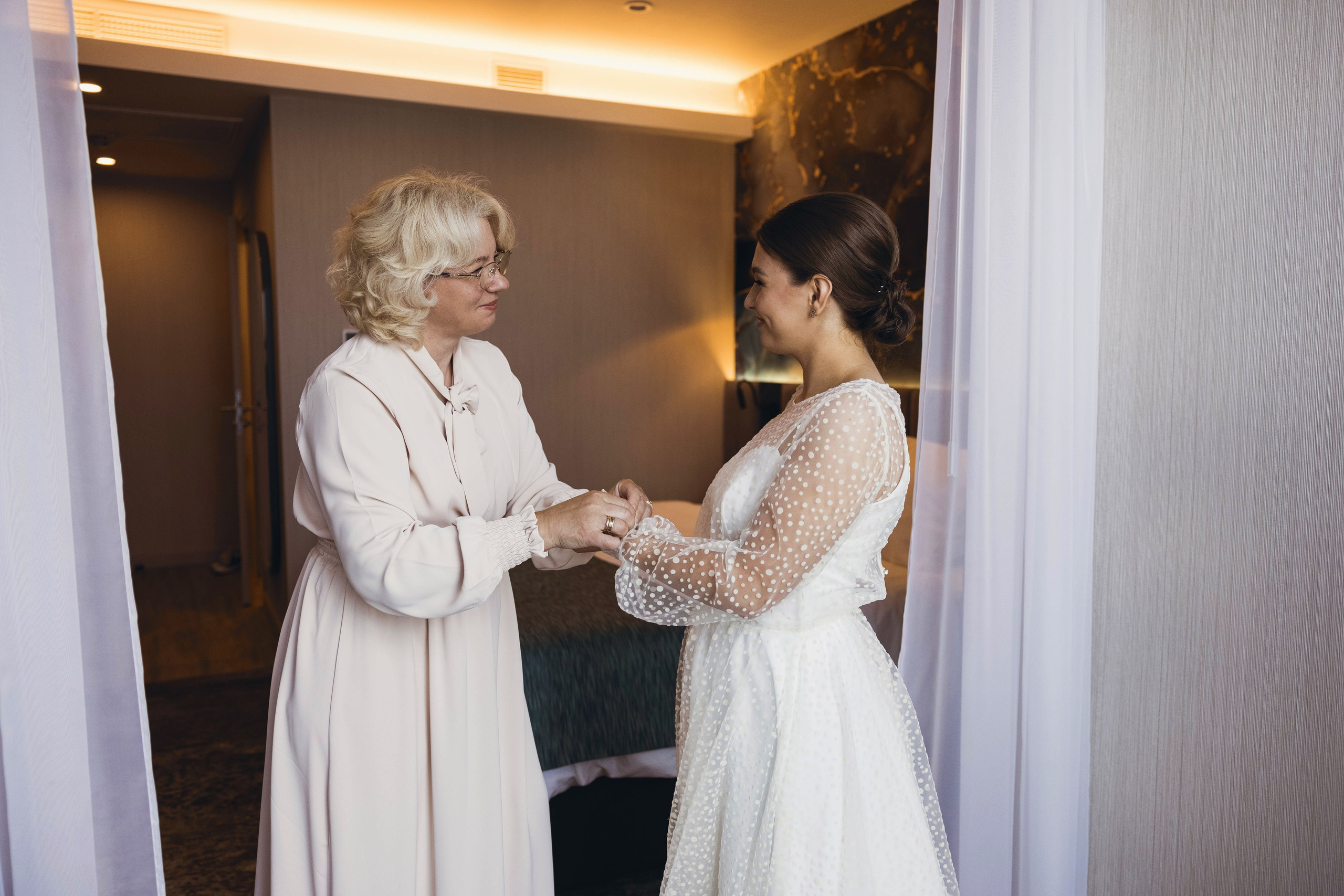 Никита и Ульяна (максимальный — Винотека). Свадебный и семейный фотограф в городе Сургуте Стерликова Светлана