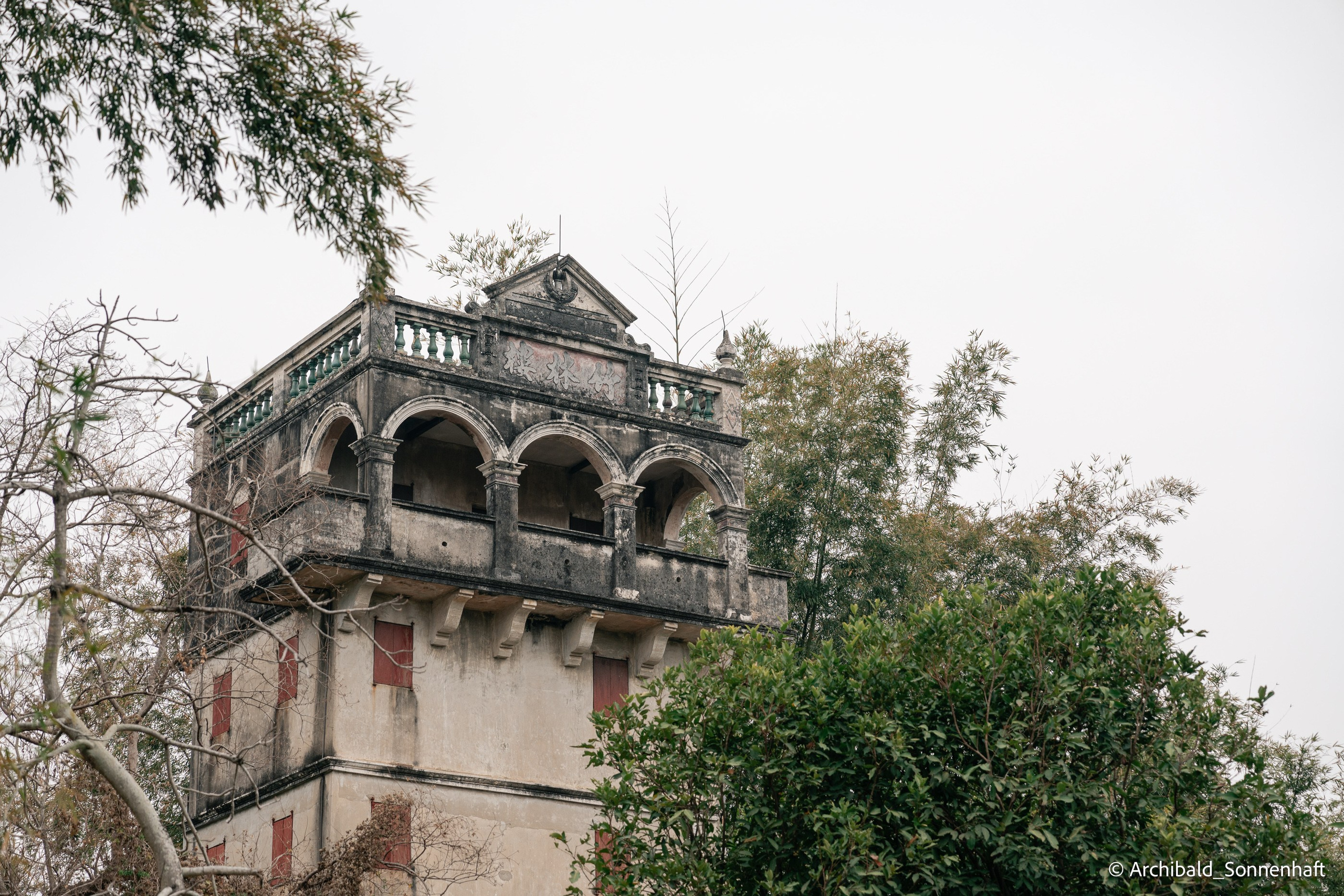 Diaolou in Kaiping. Photographer in Guangzhou, China. Archibald Sonnenhaft