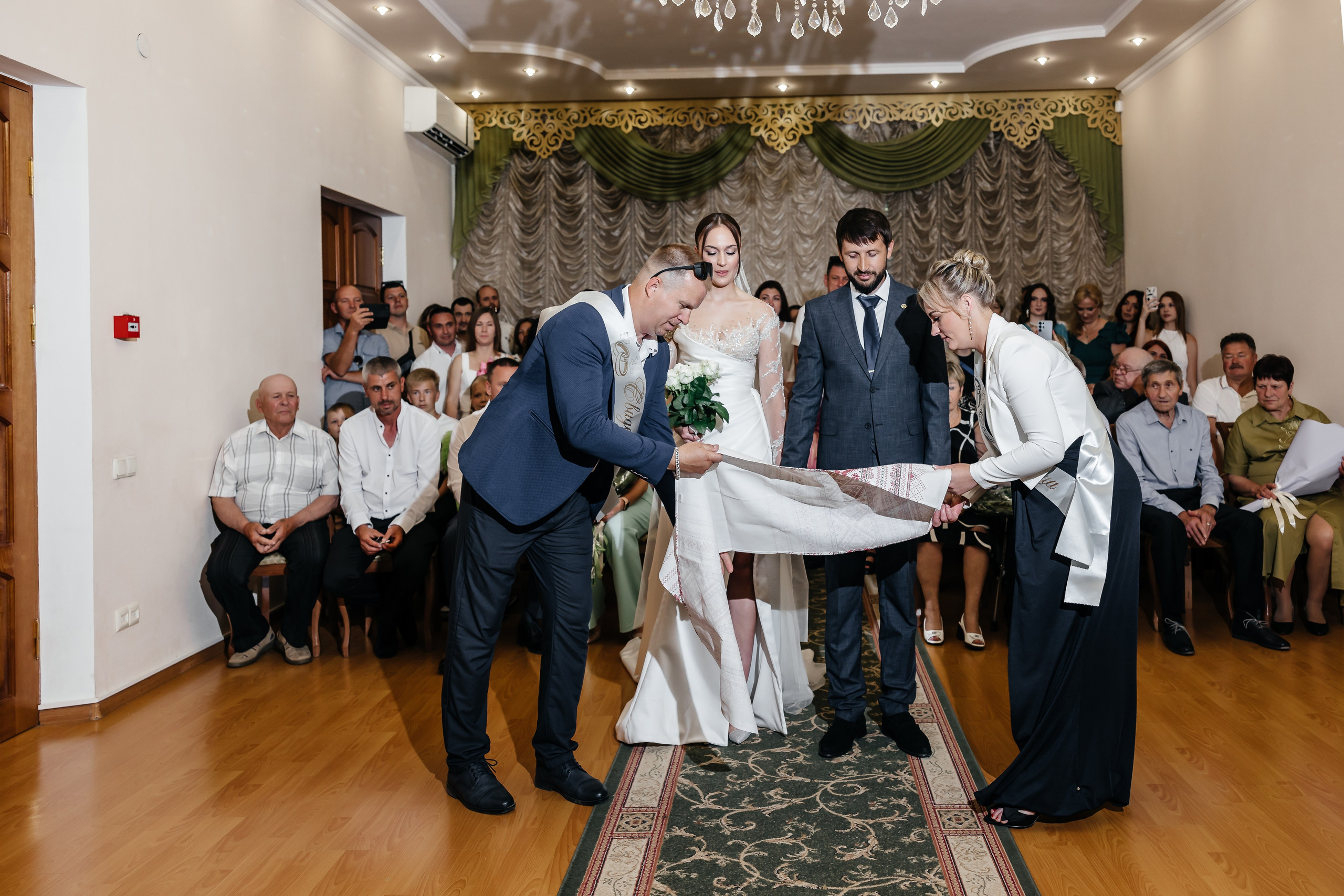 Анонс свадьбы Юлии и Сергея. Свадебный фотограф в Крыму и Севастополе Ольга Баскакова