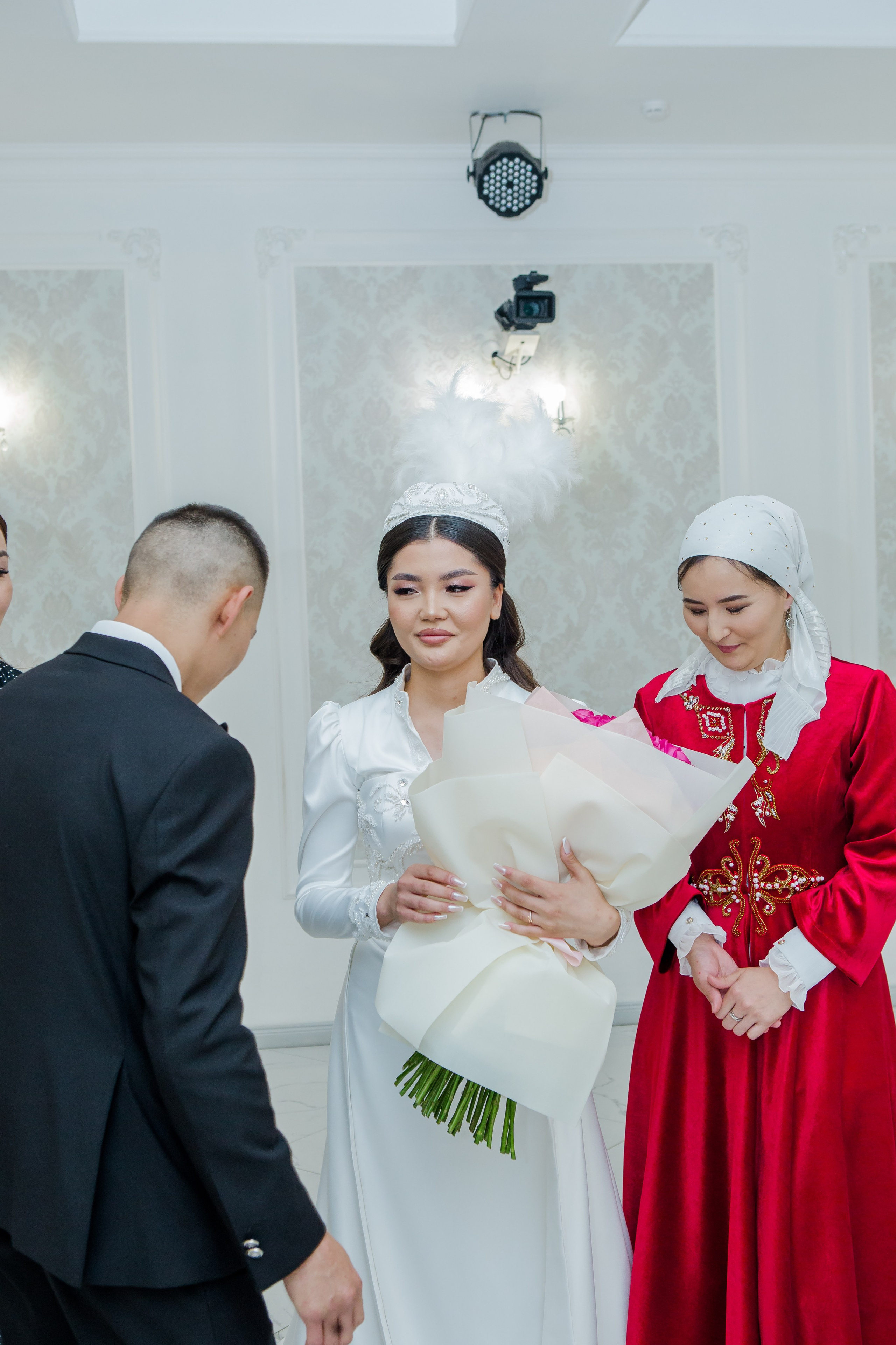 QYZ UZATU ZHADYRA. Свадебный и репортажный фотограф в Астане T.Yertay «Nomad media»