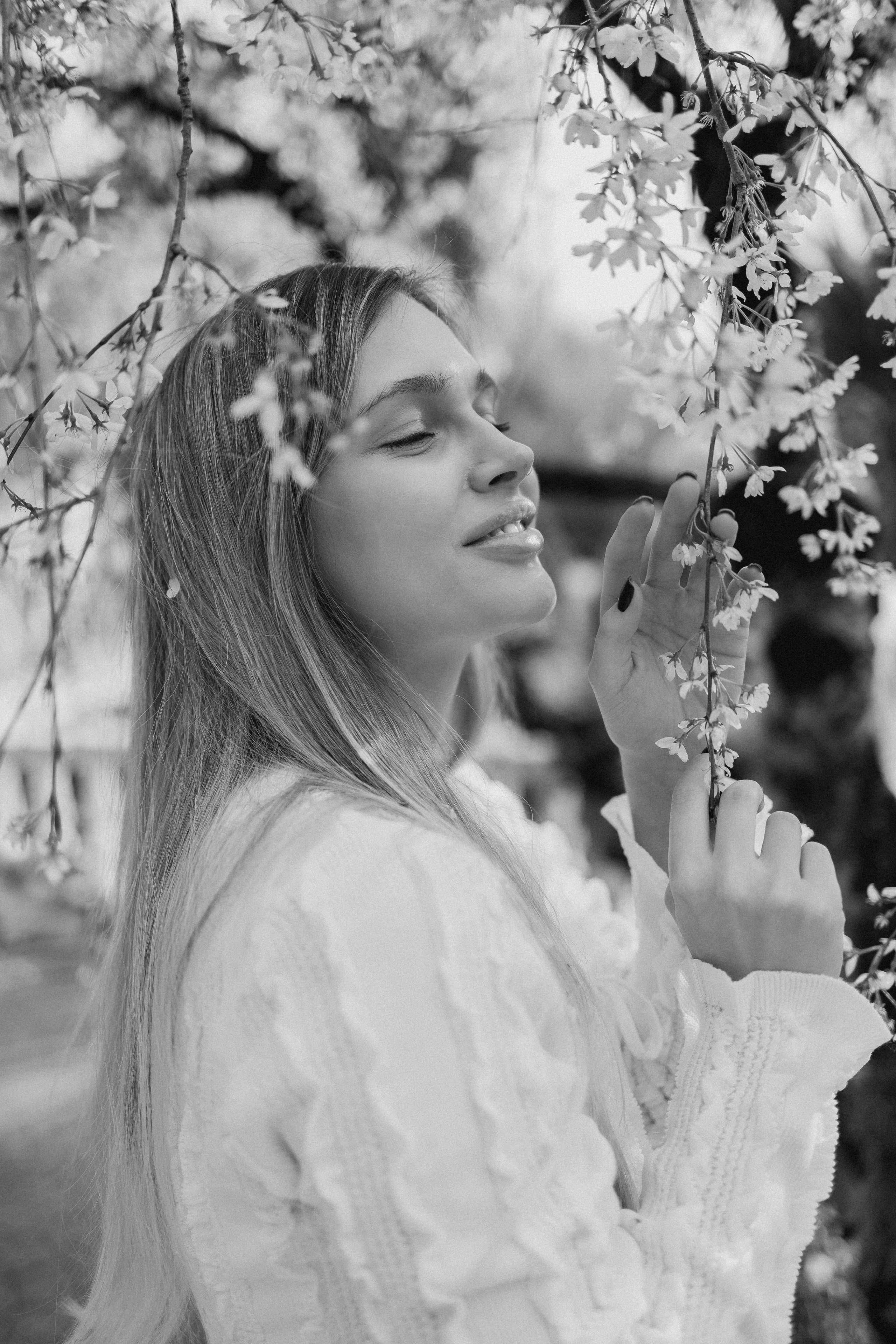 Света в сакуре. Фотограф Сочи Адлер Сириус Красная поляна Олеся Минив