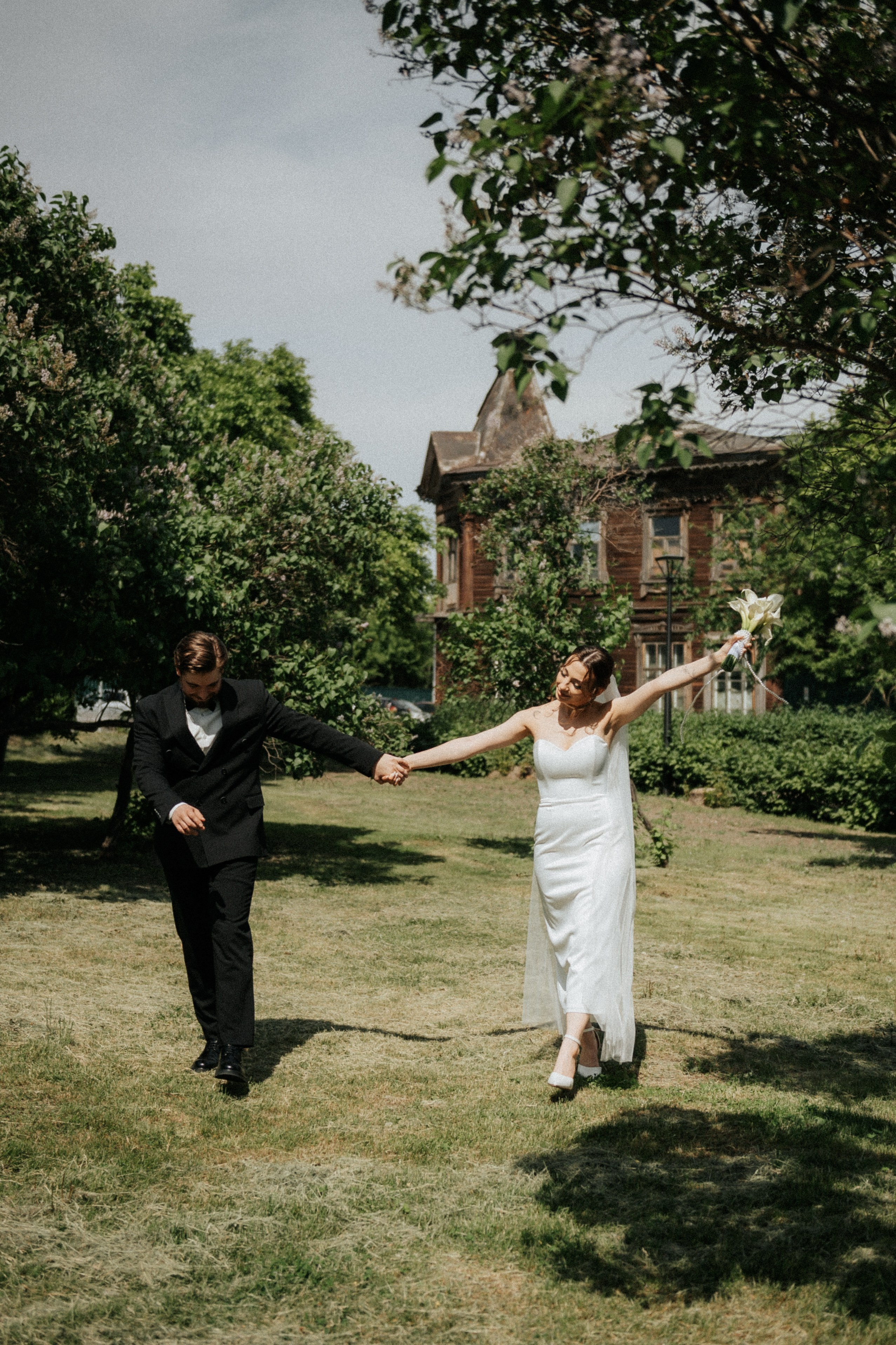 Свадебные фотографии. Фотограф в Барнауле Дарья Бутурлакина. Люби.Цени.Касайся