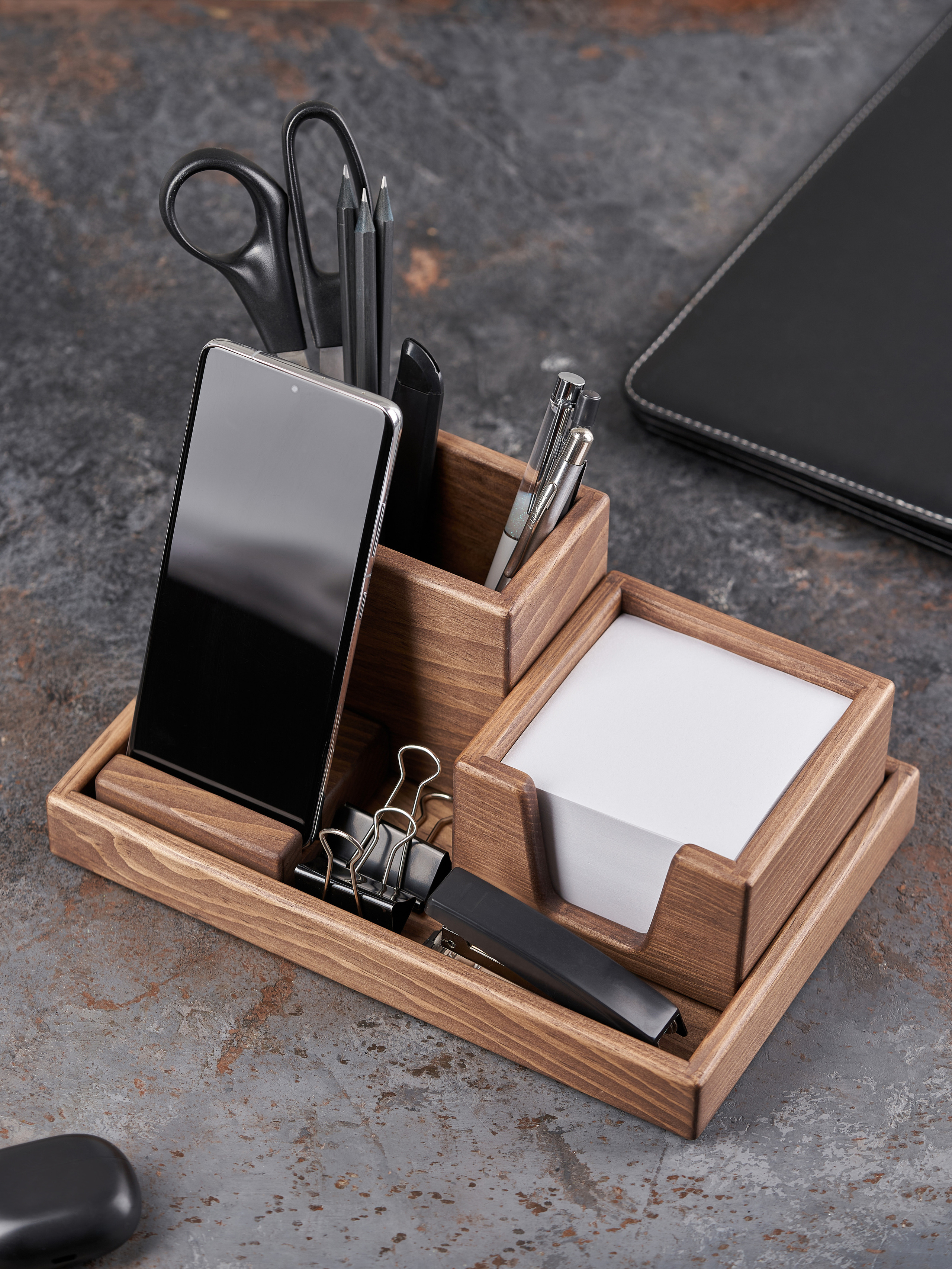 ИМИДЖЕВАЯ СЪЕМКА (С РЕКВИЗИТОМ, СЛОЖНЫМ СВЕТОМ). Предметный фотограф в Бийске Анжелика Мордовина