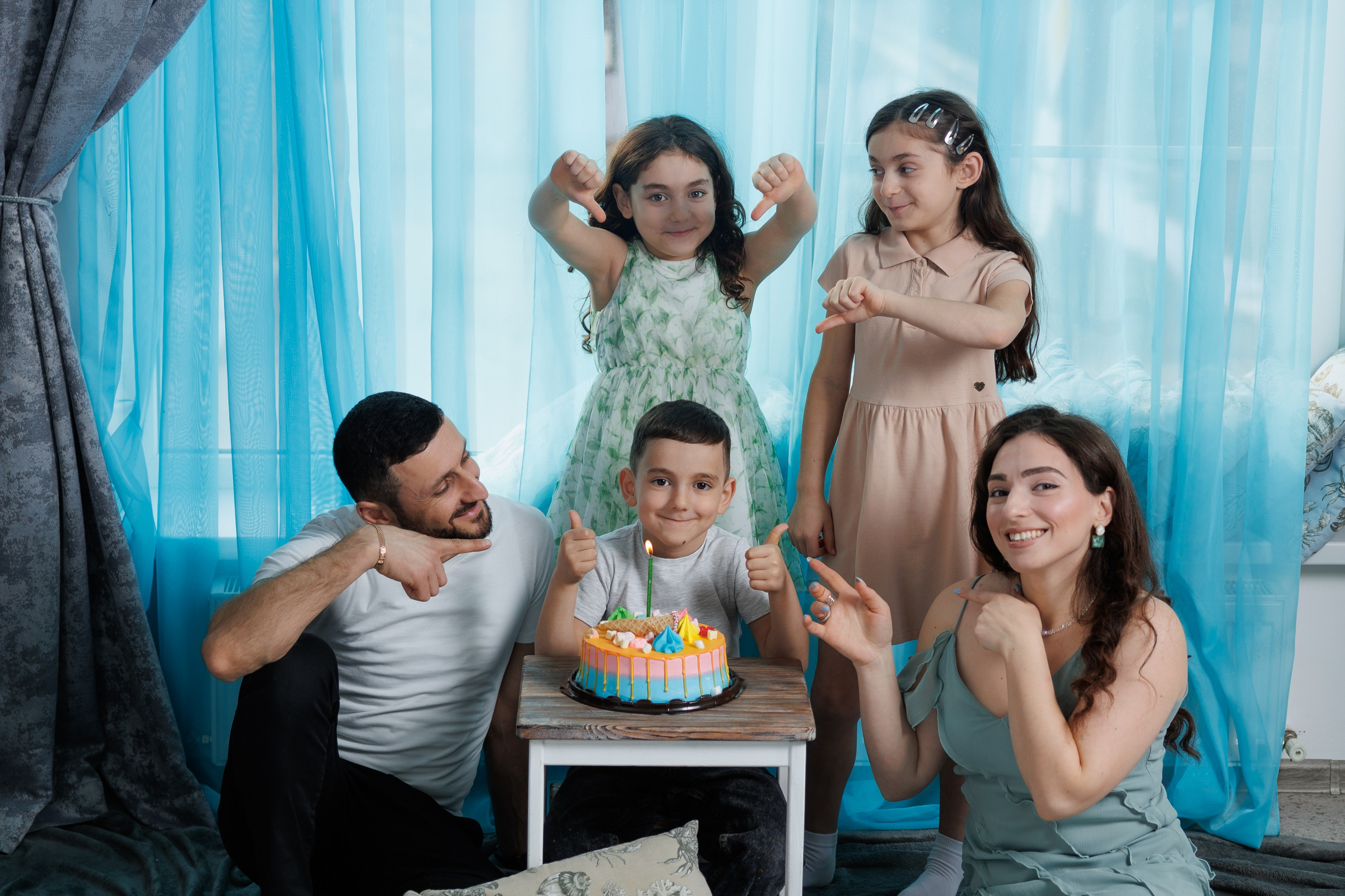 Семейный портрет. Фотограф в Краснодаре. Выпускные школьные альбомы, Свадьбы, Портреты