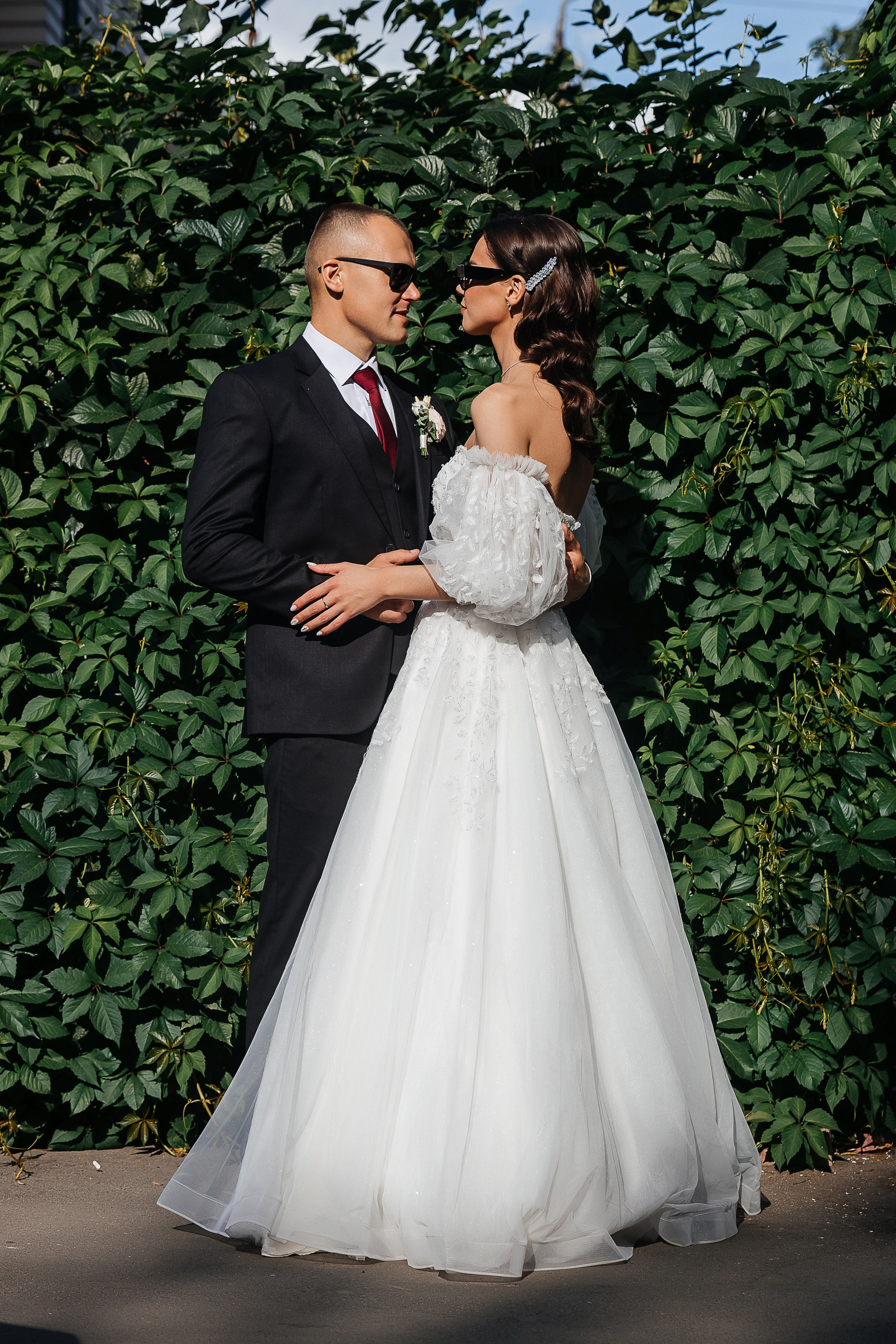 Волшебное утро невесты в номере отеля. Олег Сверчков | Свадебный фотограф Вологда