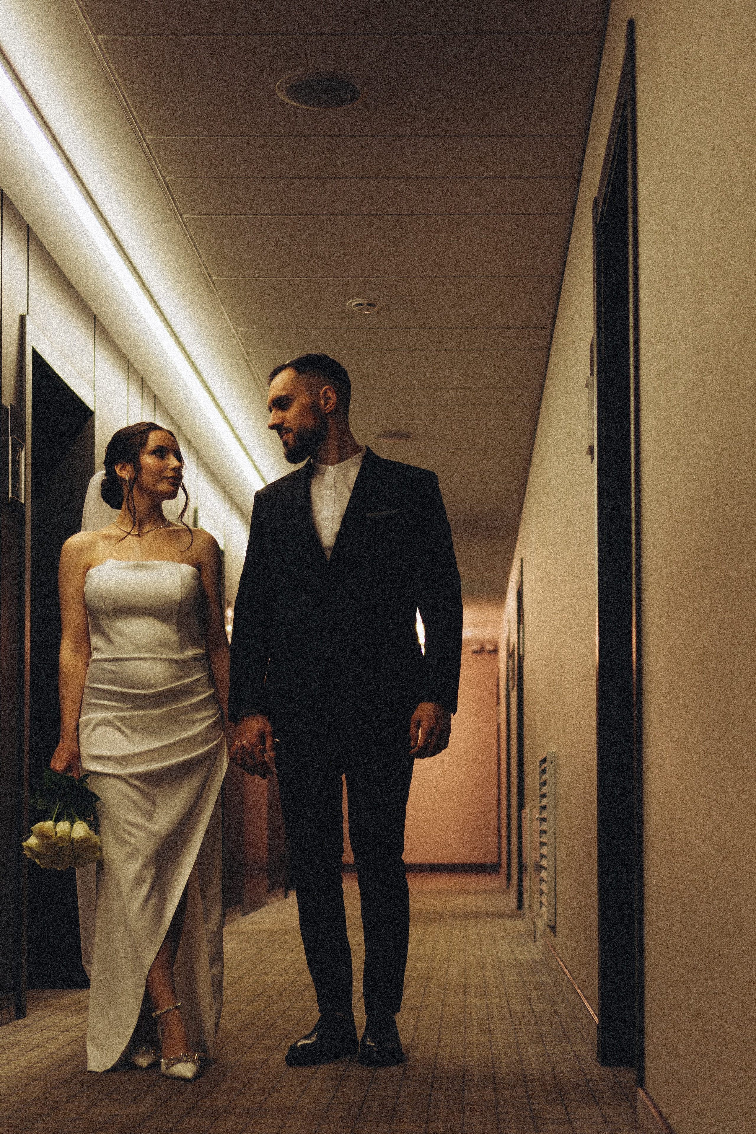 СВАДЕБНАЯ СЬЕМКА СБОРОВ ЖЕНИХА И НЕВЕСТЫ В ОТЕЛЕ И ТАКЖЕ ФОТОСЕССИИЯ В ОТЕЛЕЕ МЕГАПОЛИС БРЯНСК. Профессиональный фотограф, Санкт-Петербург — Виктория Богомолова