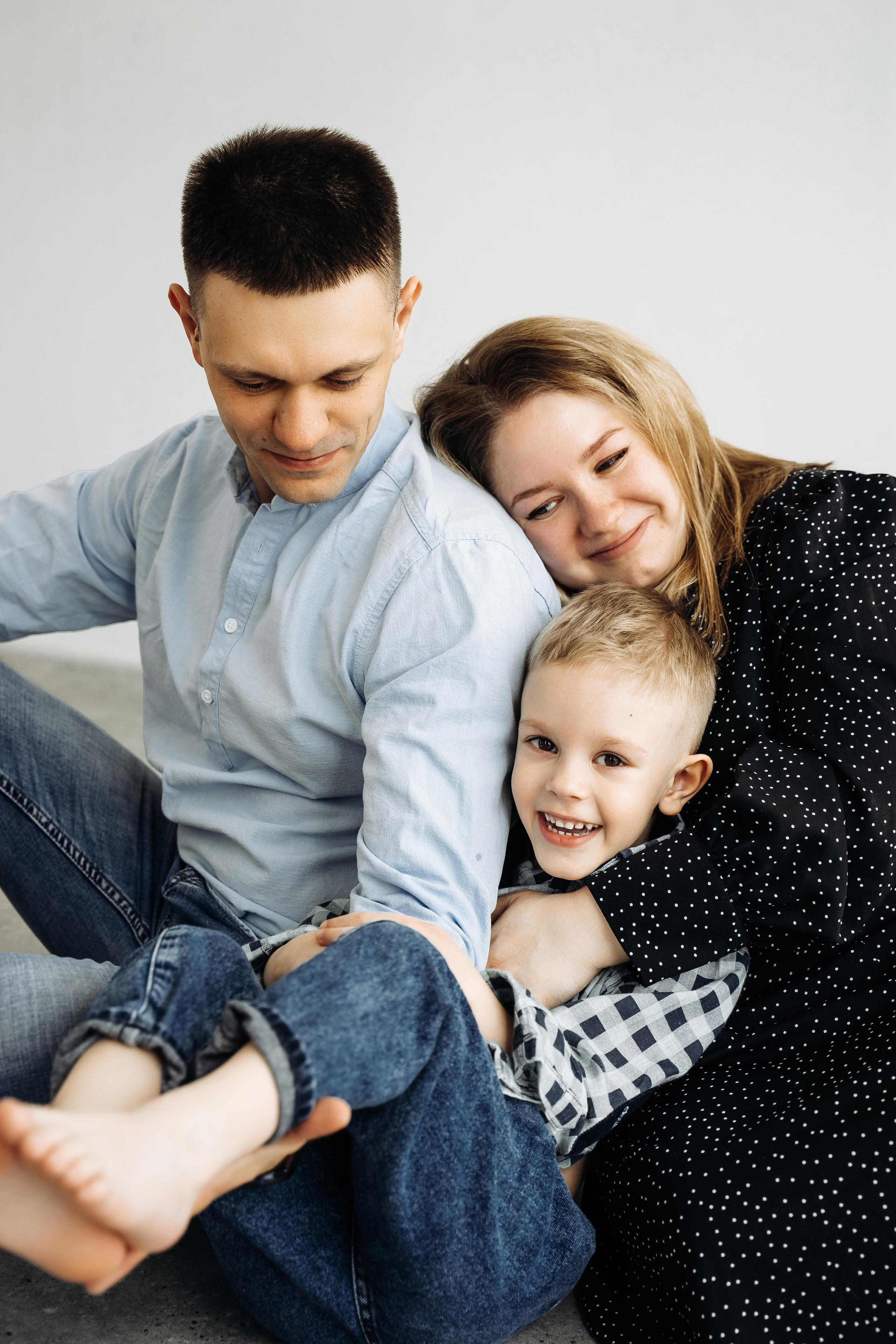 Вдвоём хорошо, но втроём. Моменты и истории о вас настоящих