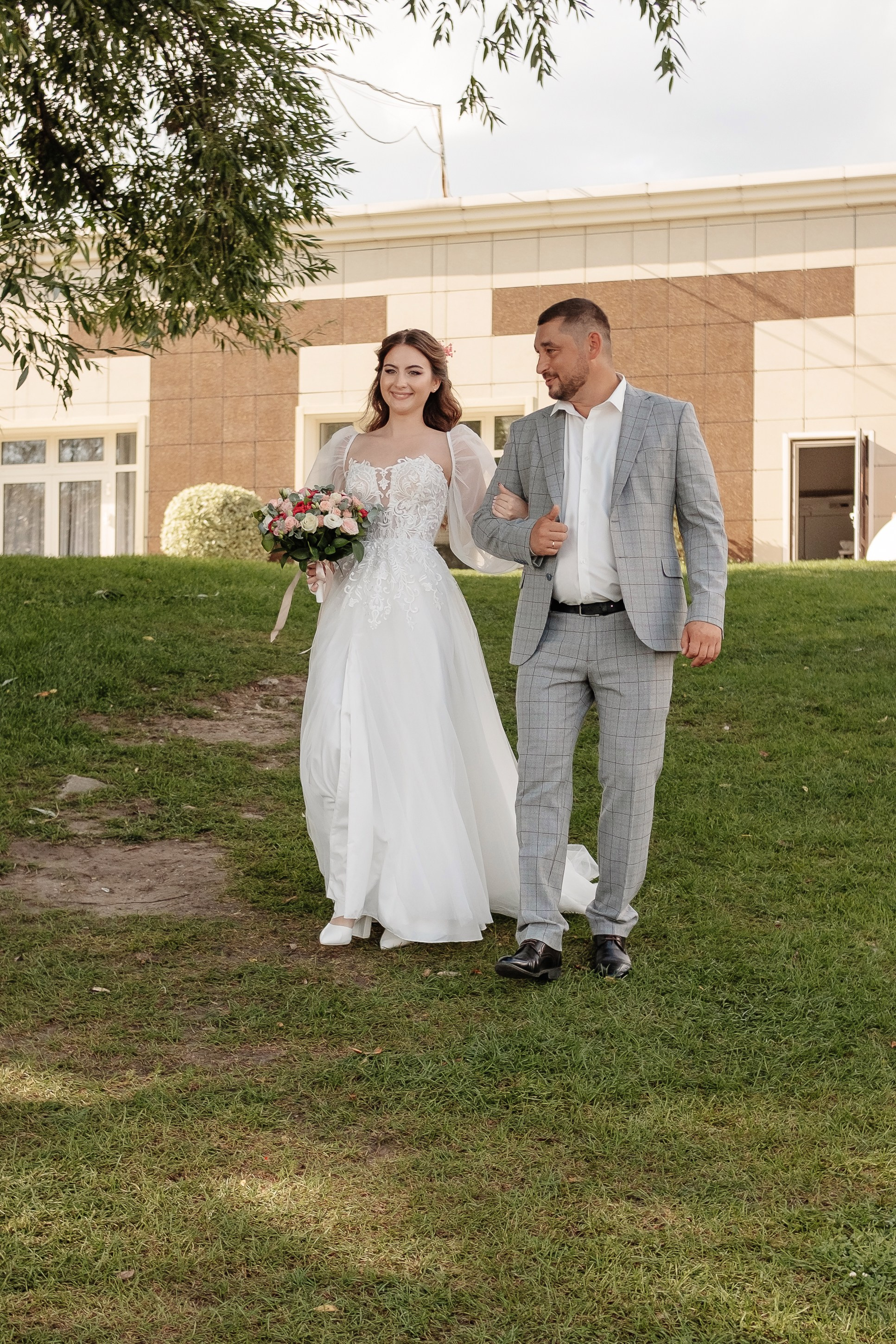 Elegance in Every Frame: Wedding Day Memories