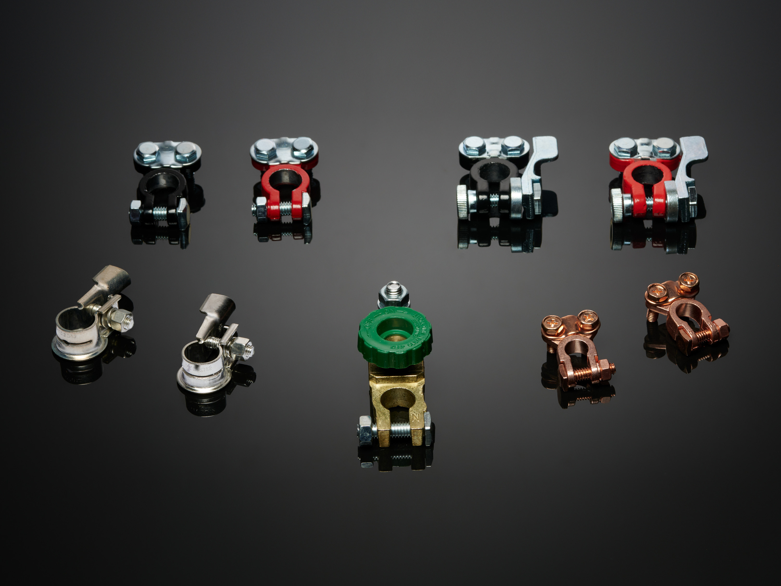 предметная фотография, коммерческая фотосъемка, стильное фото, рекламная фотография, фотограф в Санкт-Петербурге, фото с отражением, startvolt, carville, фотосъемка запчастей, имиджевая съемка, клеммы