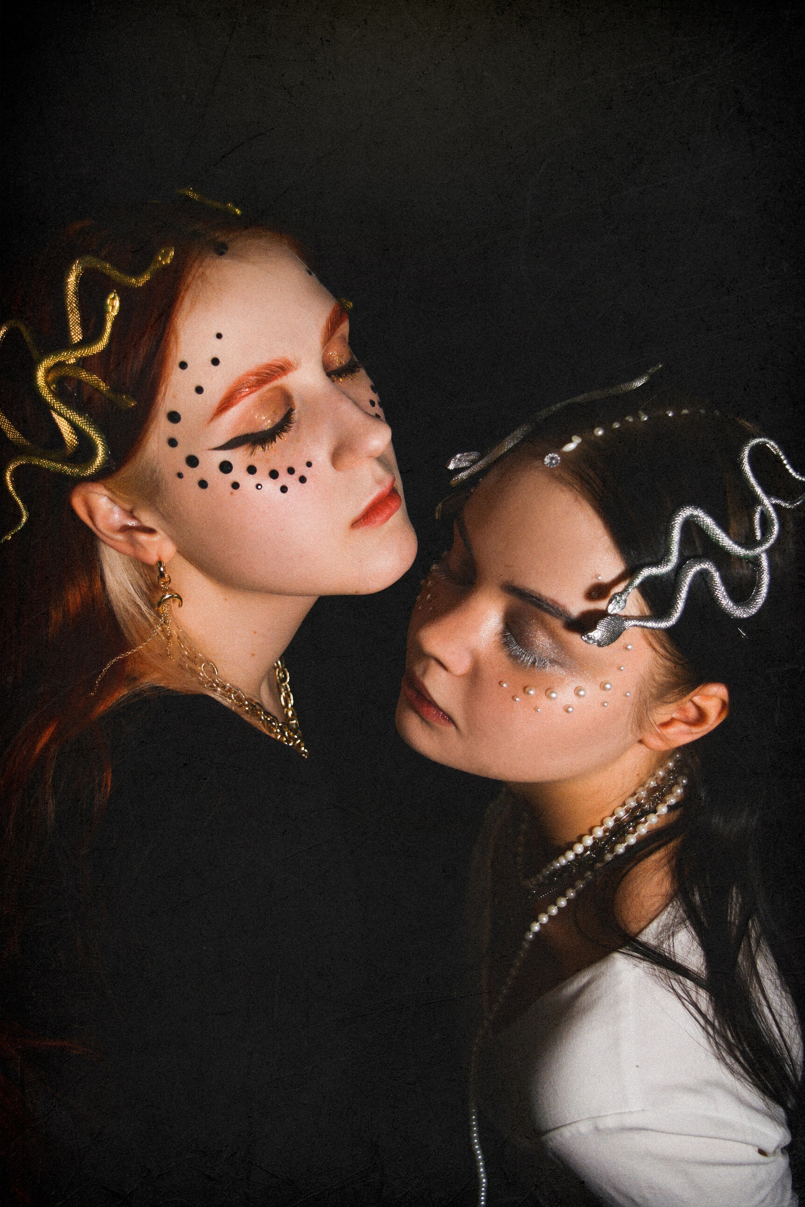 Snakes. Vcut studio| Фотограф Валерия Мустаева