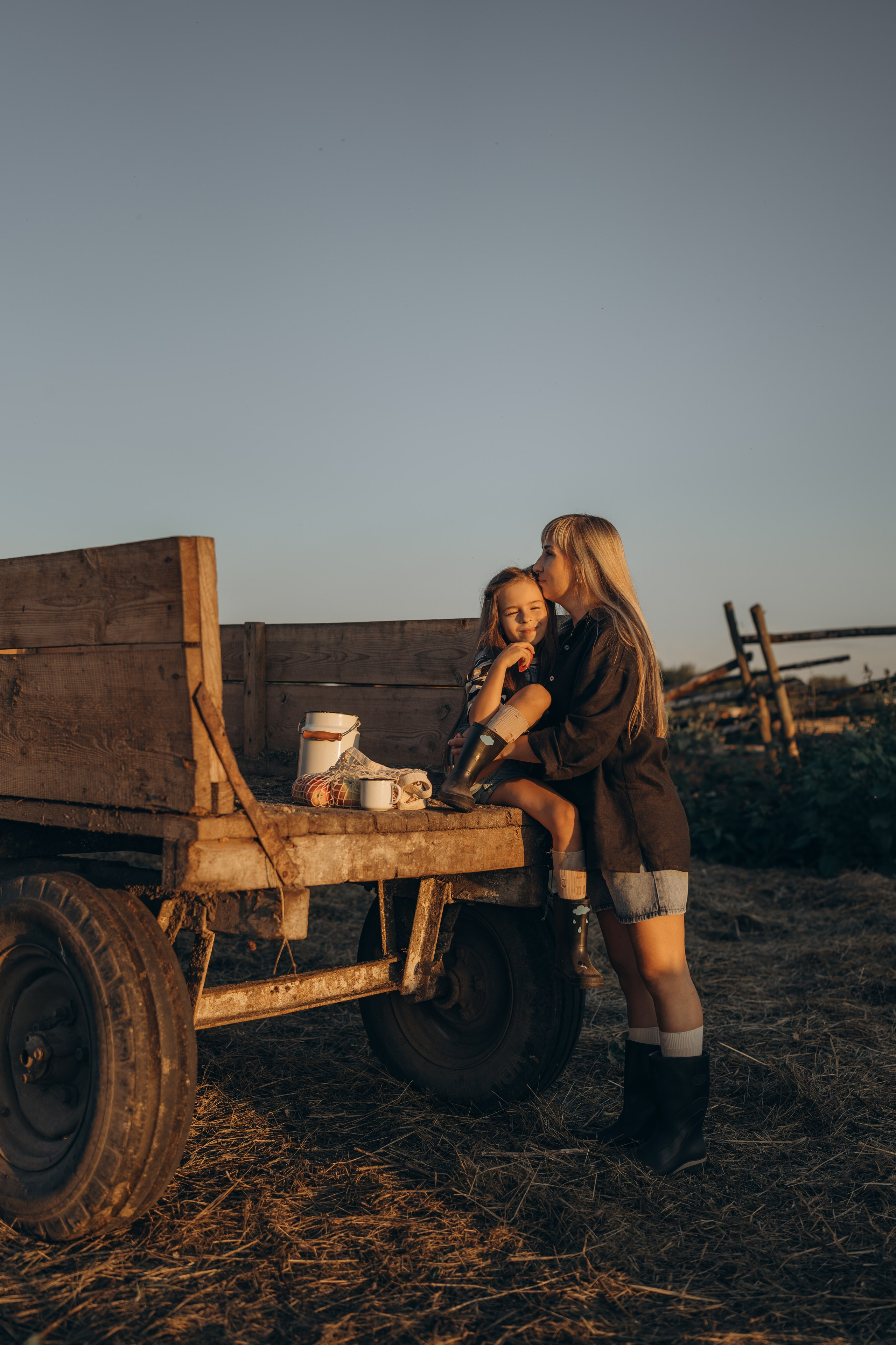 Детство, лошади, природа. Семейный фотограф Москва. Фотограф беременности и материнства Москва