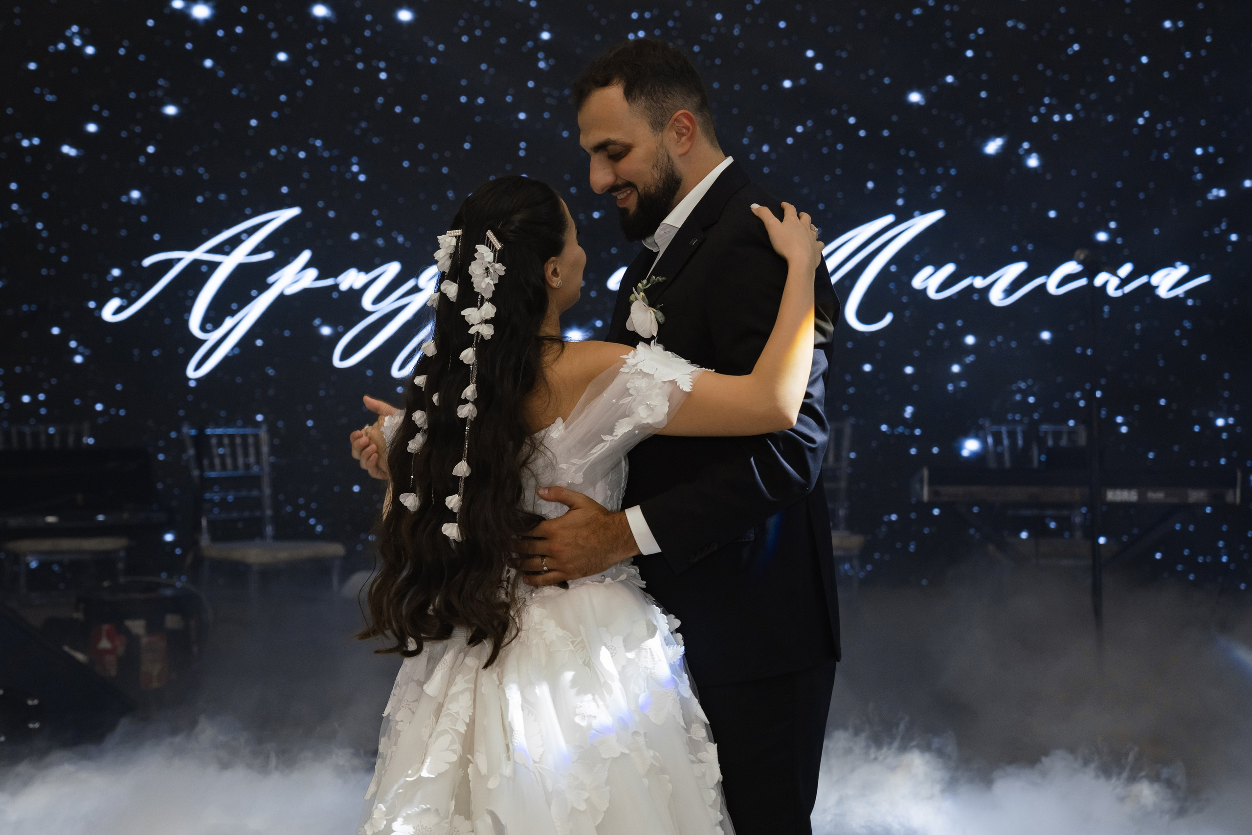 Артур и Милена. Свадебный фотограф Красноярск Вязьминова Мария