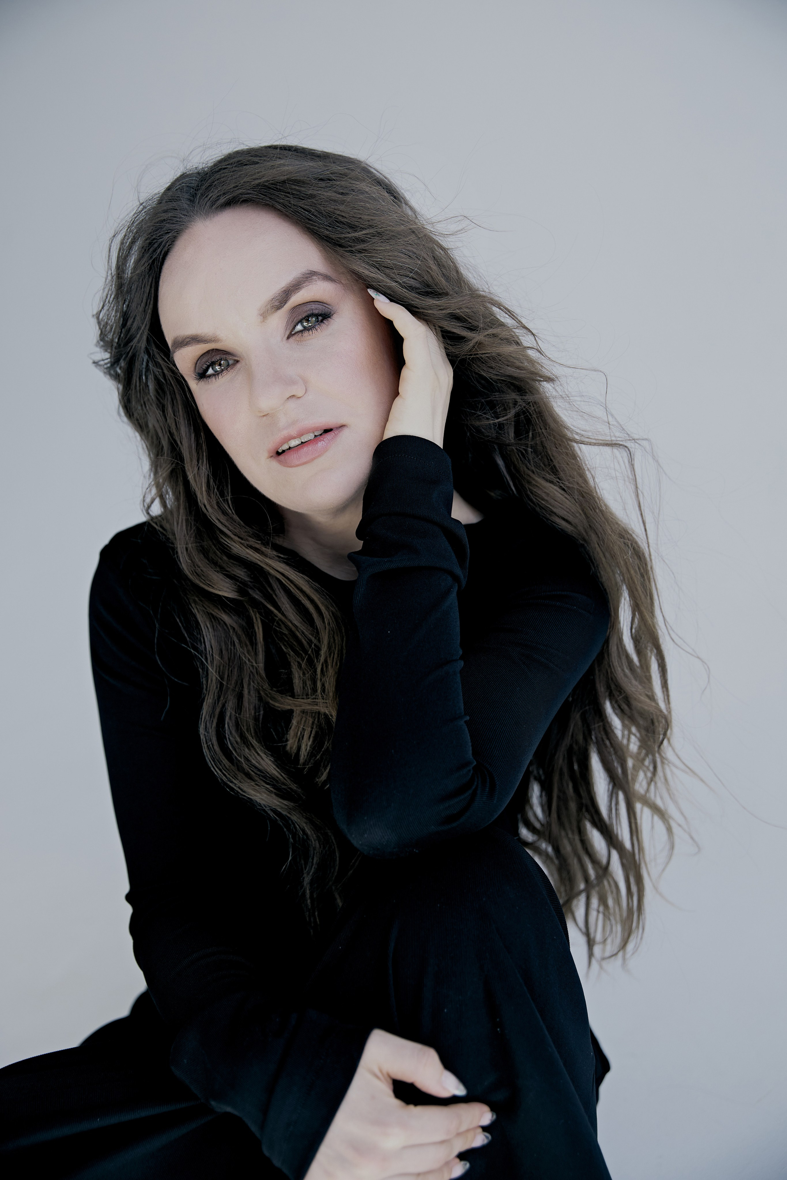 NADYA. Yulia Otroschenko