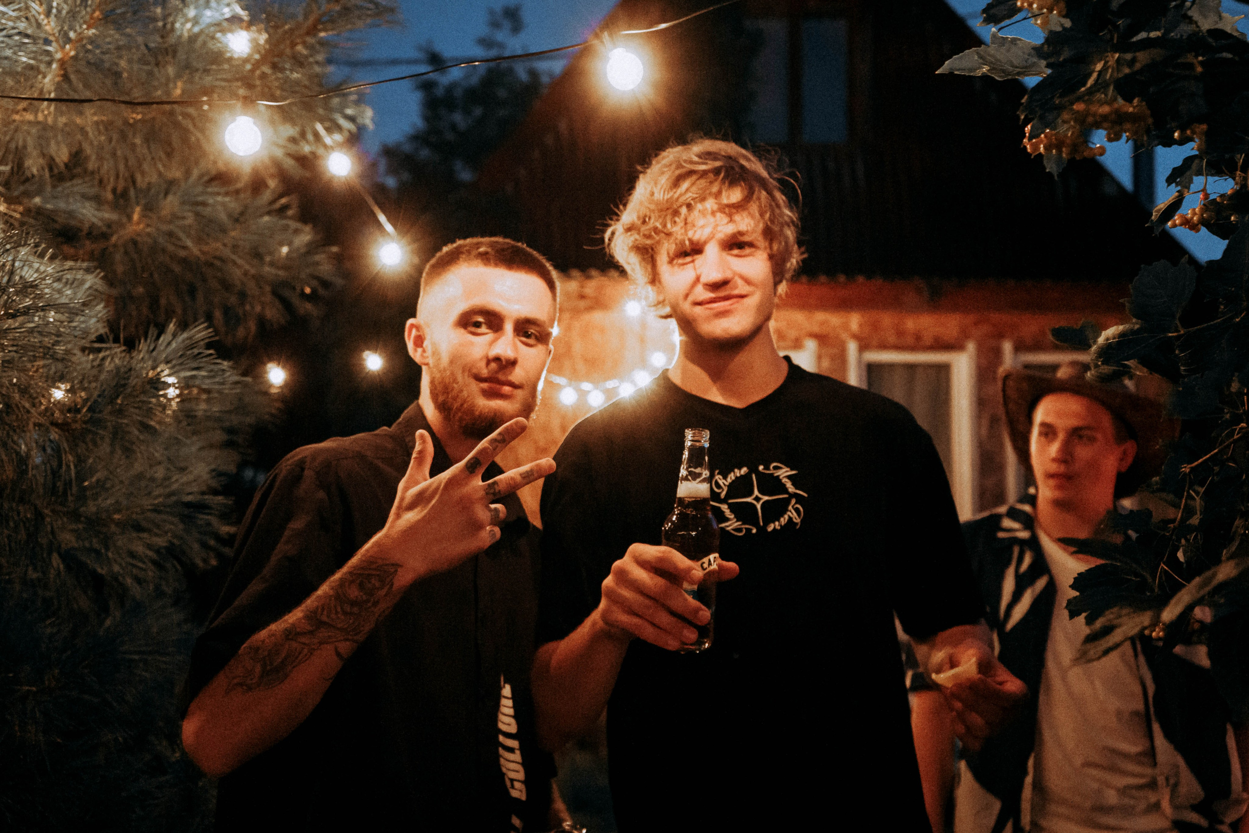 Гавайская вечеринка. Кир Анисин. Режиссер & фотограф