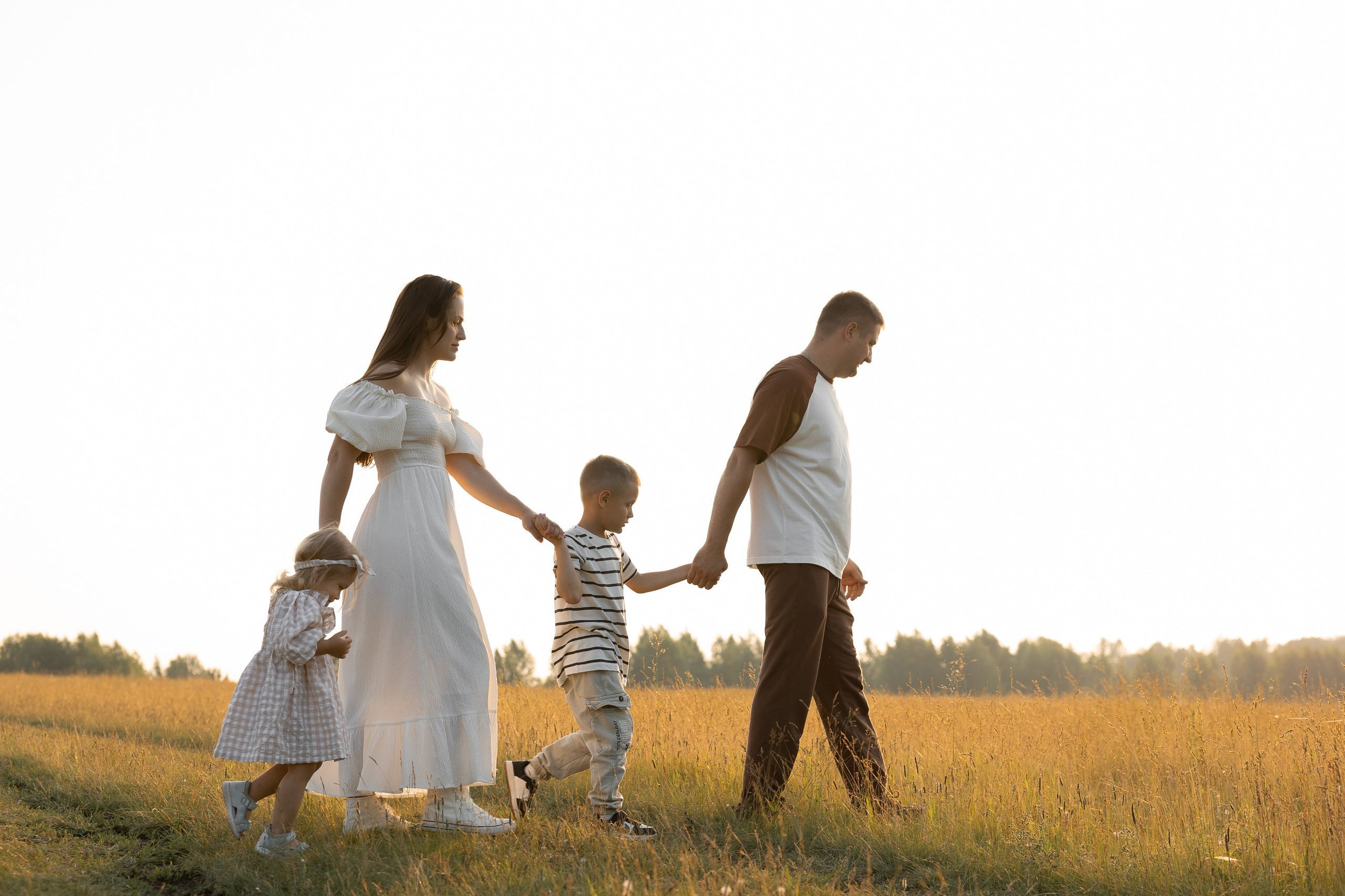 В поле. Семейный и свадебный фотограф в Челябинске Мария Леонтьева