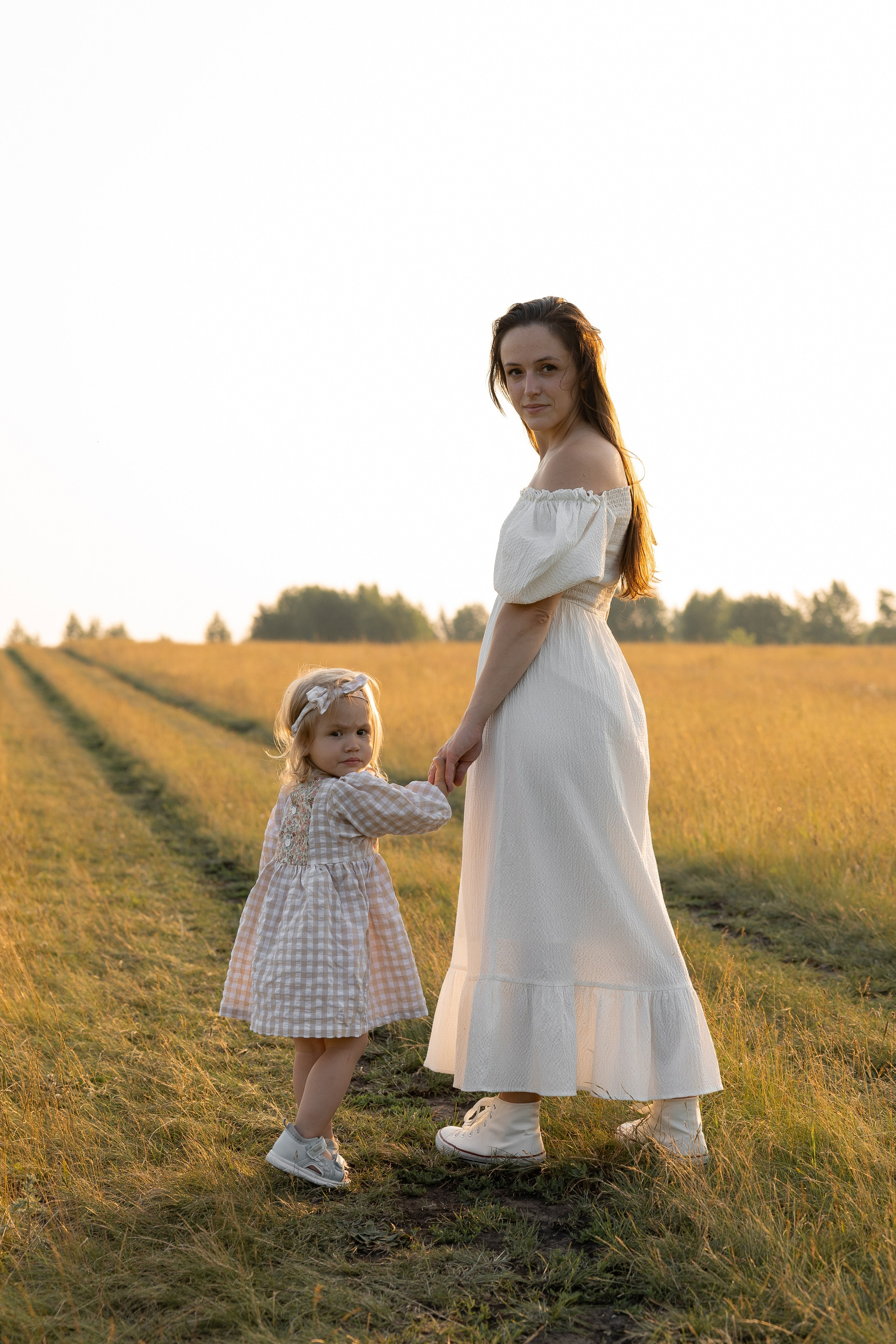 В поле. Семейный и свадебный фотограф в Челябинске Мария Леонтьева