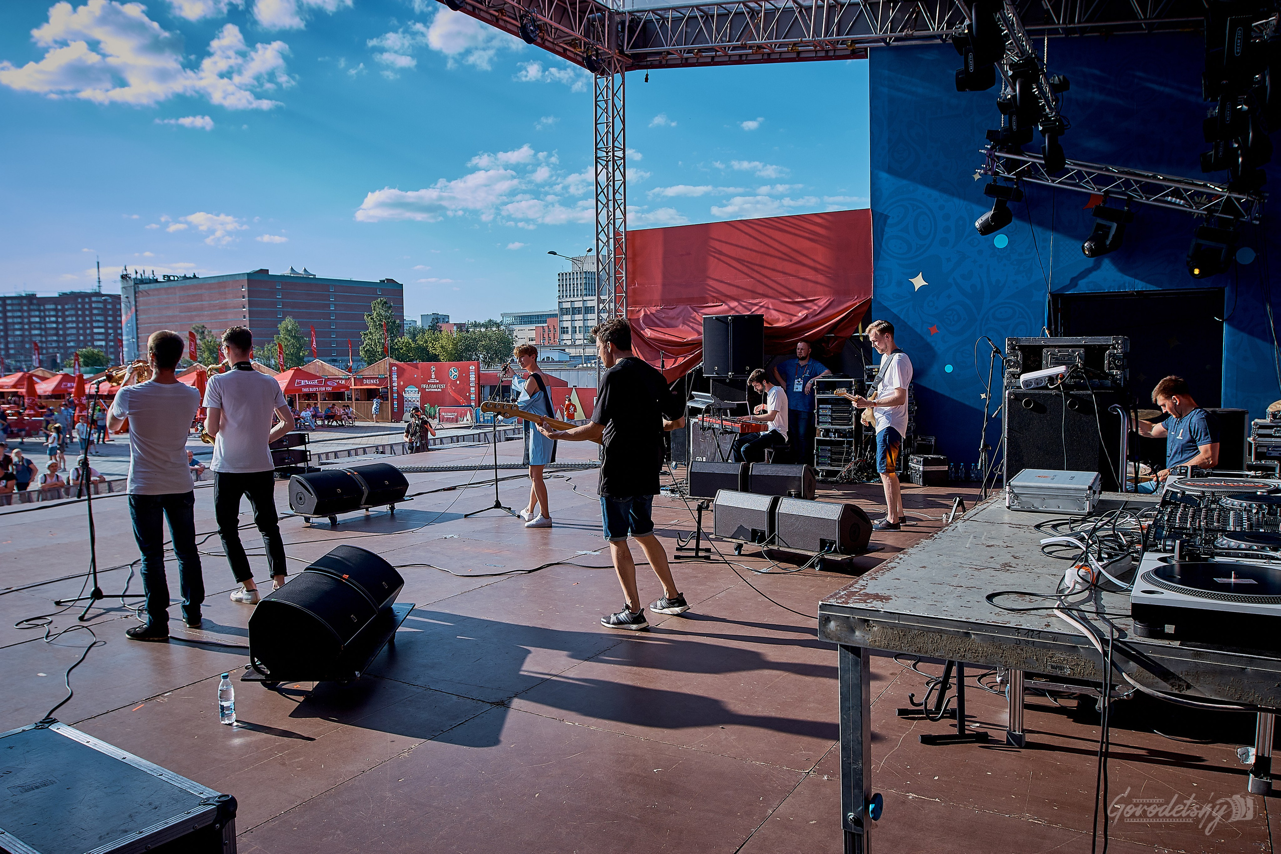 Fifa Fan Fest 30 июня-01 июля 2018. Профессиональный фотограф в Екатеринбурге Юра Сахар