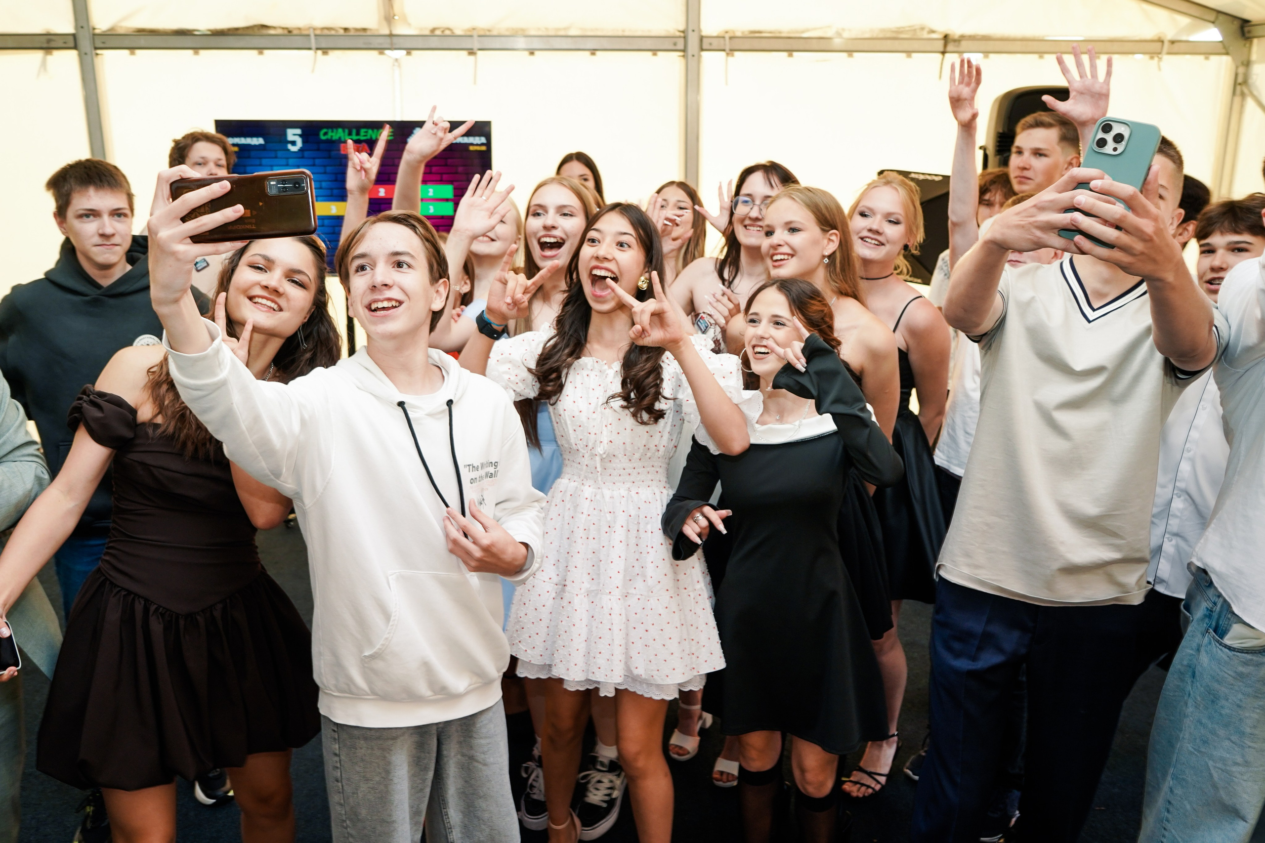 Выпускной 9 класса школа 19 в Коматек. Семейный и портретный фотограф в Екатеринбурге Анна Лобанова