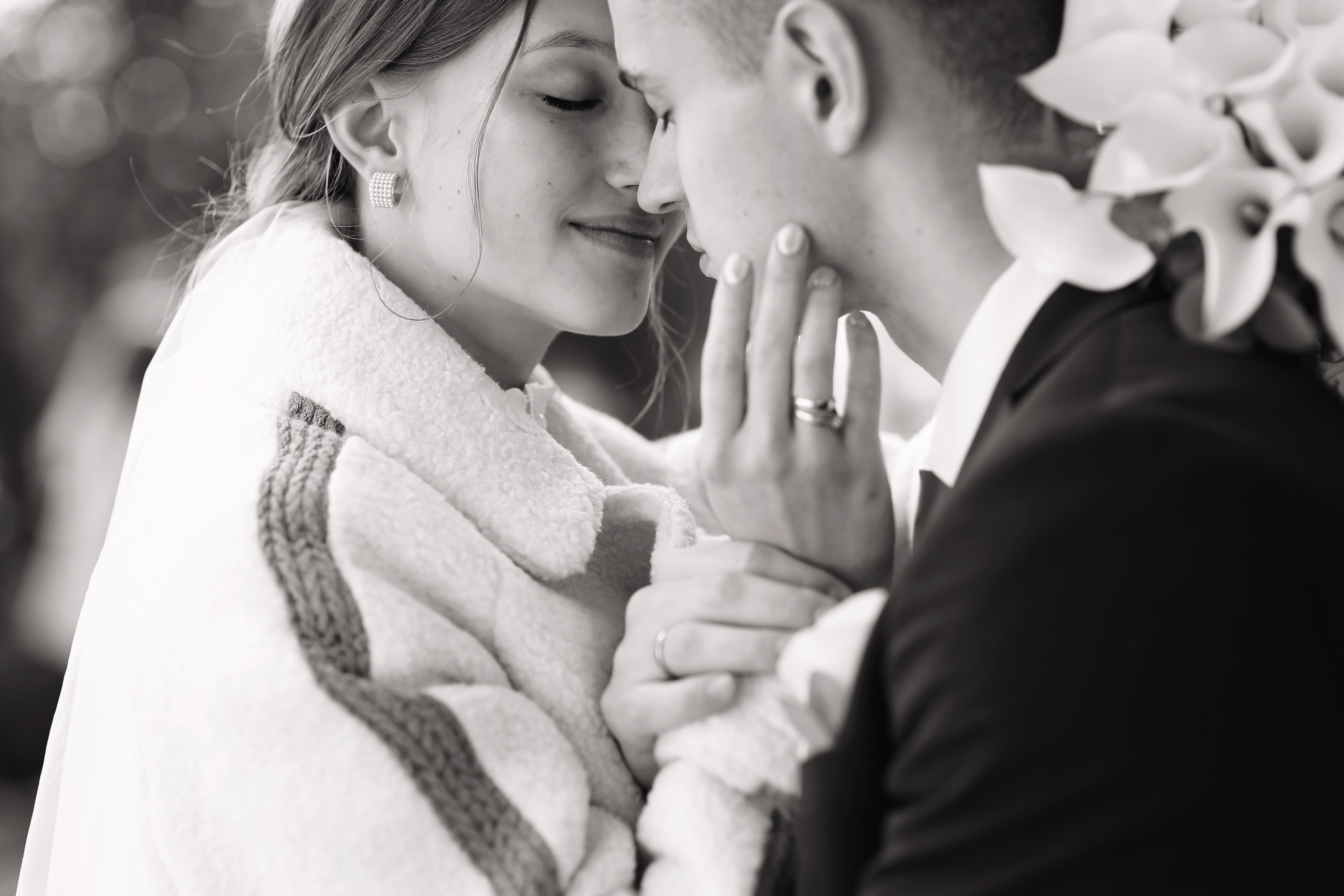 Съемка пары в осеннем городе и в студии. Свадебный и репортажный фотограф в Ярославле и Санкт-Петербурге Роман Микрюков