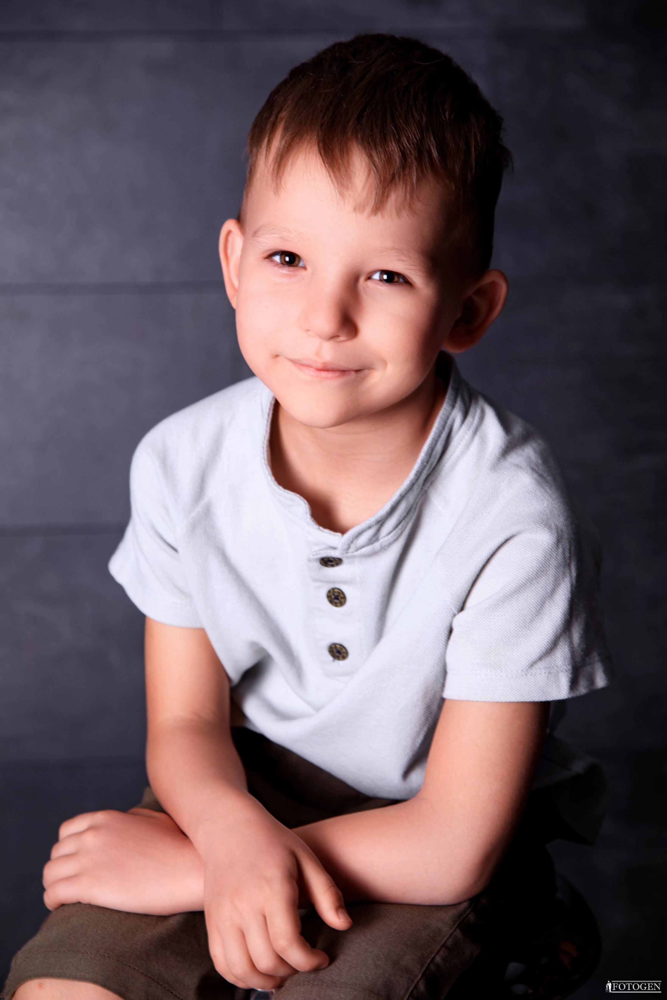 Фотосессия Мальчиков до 6 лет в Студии — Fotogen. Интерьерная фотостудия FOTOGEN г. Краснодар