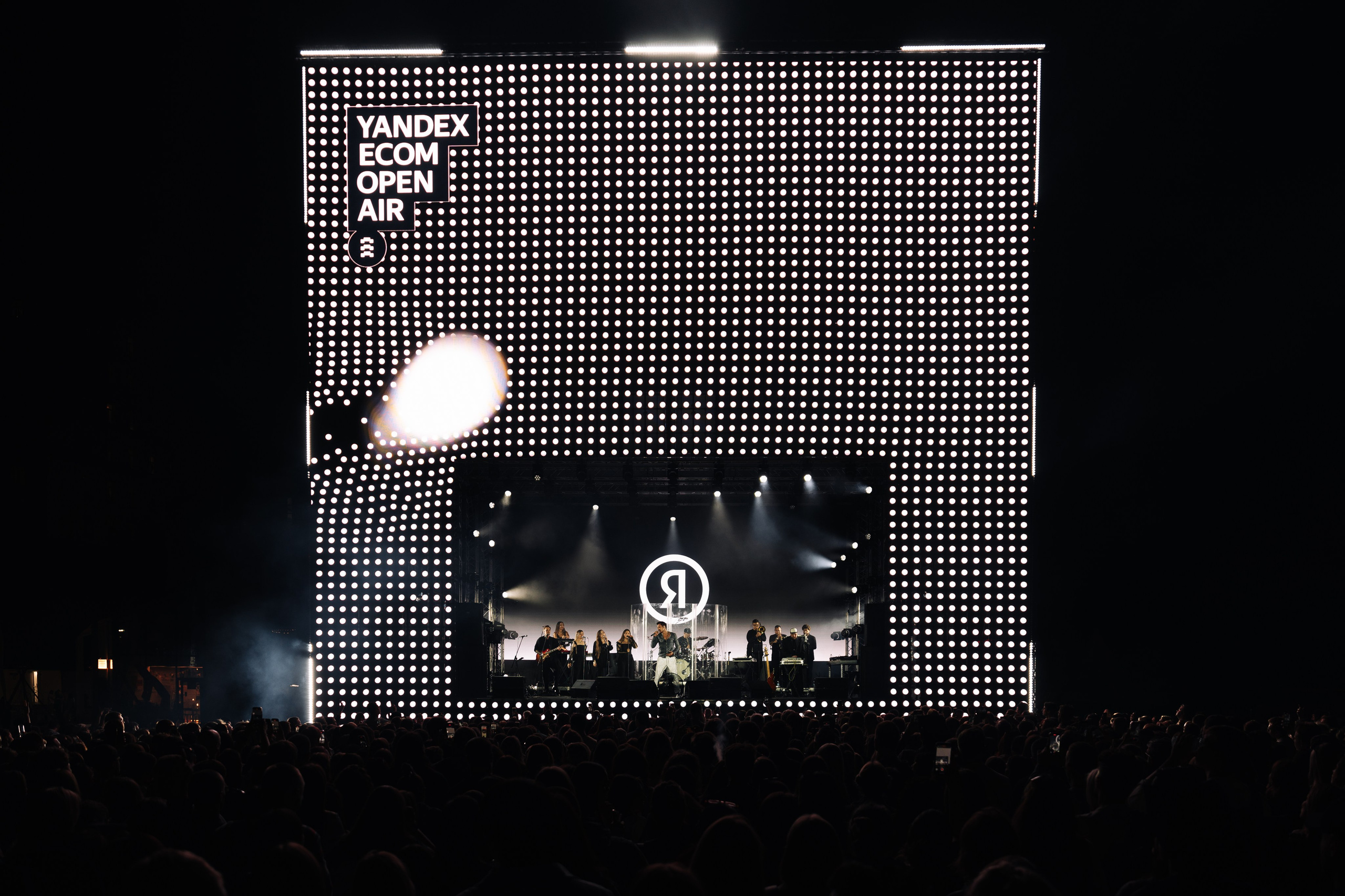 YANDEX ECOM STAGE, FORMATE. @tomrus: Рустам Шагиморданов — фотограф