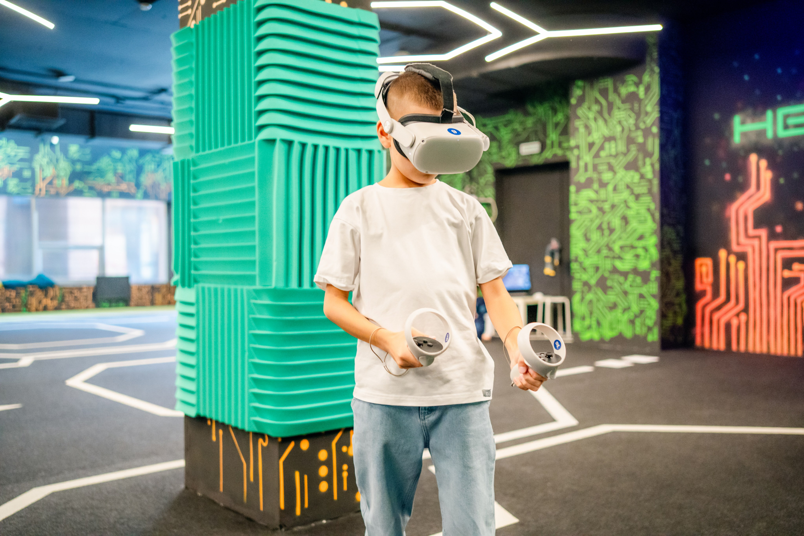 VR (September-October 2024). Felixtones