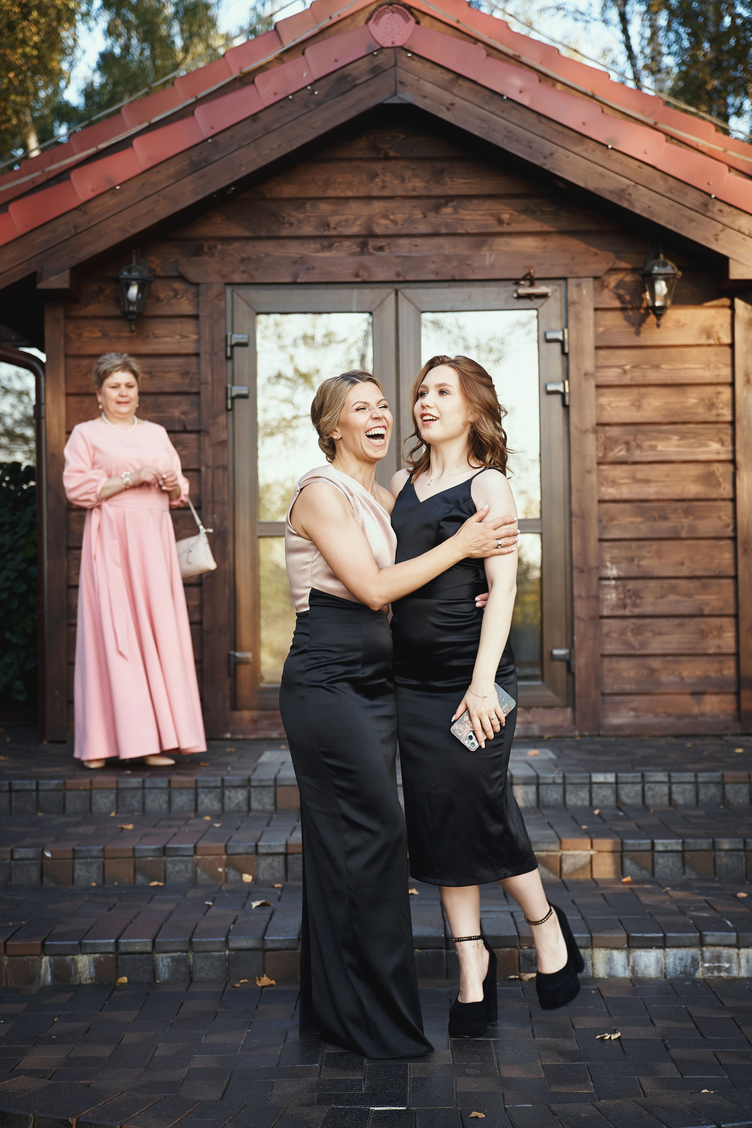 Свадьба Николая и Ирины в Золотом сазане, большая беседка