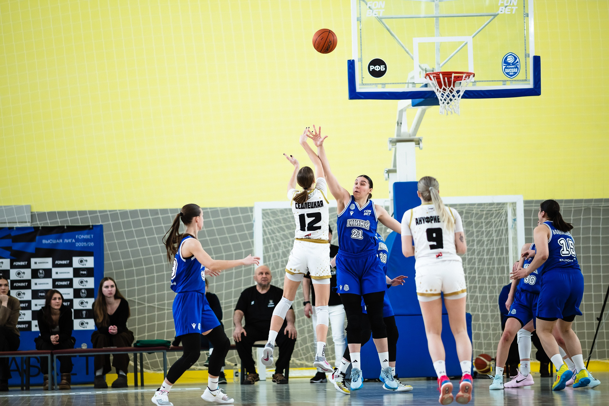 ЧГУ-Атланта — Енисей. Фотография