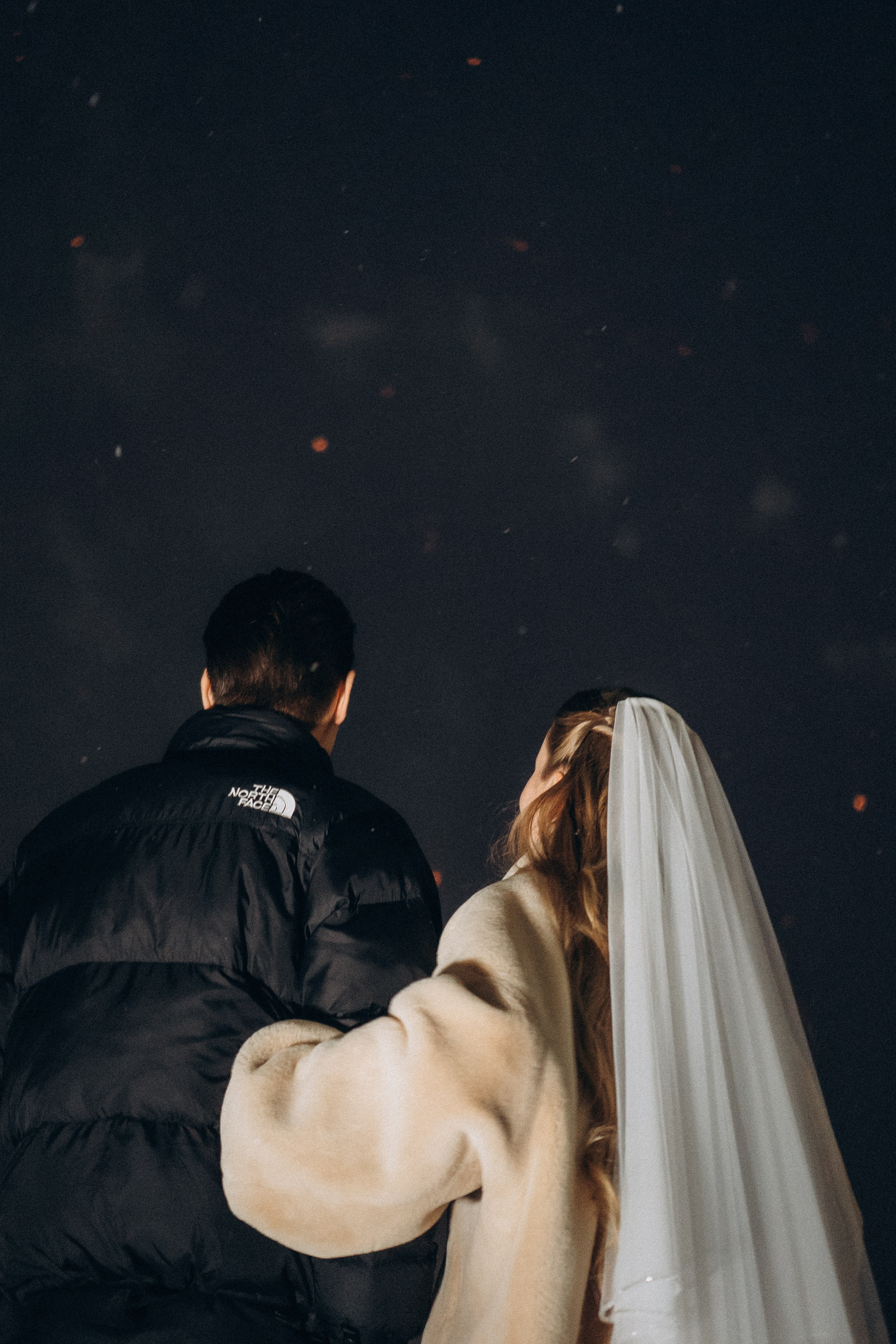 СВАДЕБНАЯ СЬЕМКА СБОРОВ В ОТЕЛЕ И ВЫЕЗД НА ЦЕРЕМОНИЮ (СНЯТО В СИБИРЕ В НИЖНЕВАРТОВСКЕ). Профессиональный фотограф, Санкт-Петербург — Виктория Богомолова