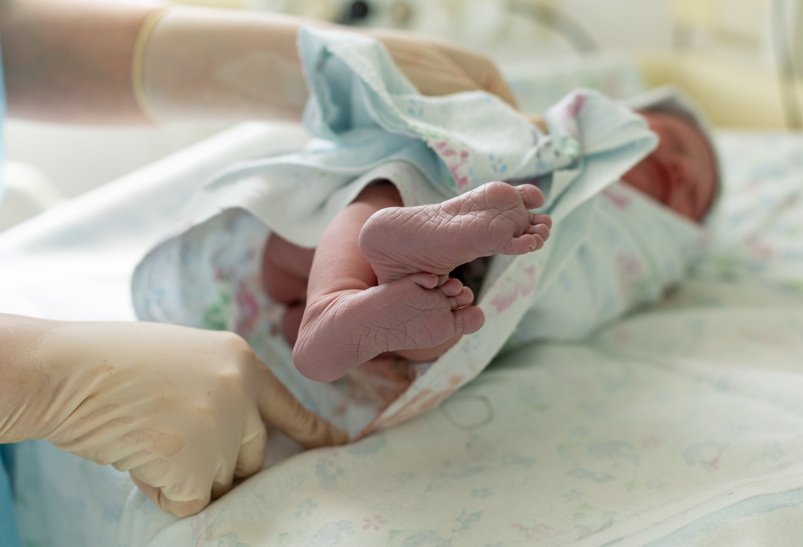 Фотографии Операция Кесарево сечения. Фотограф новорожденных в Нижнем Новгороде Надежда Кадылкина