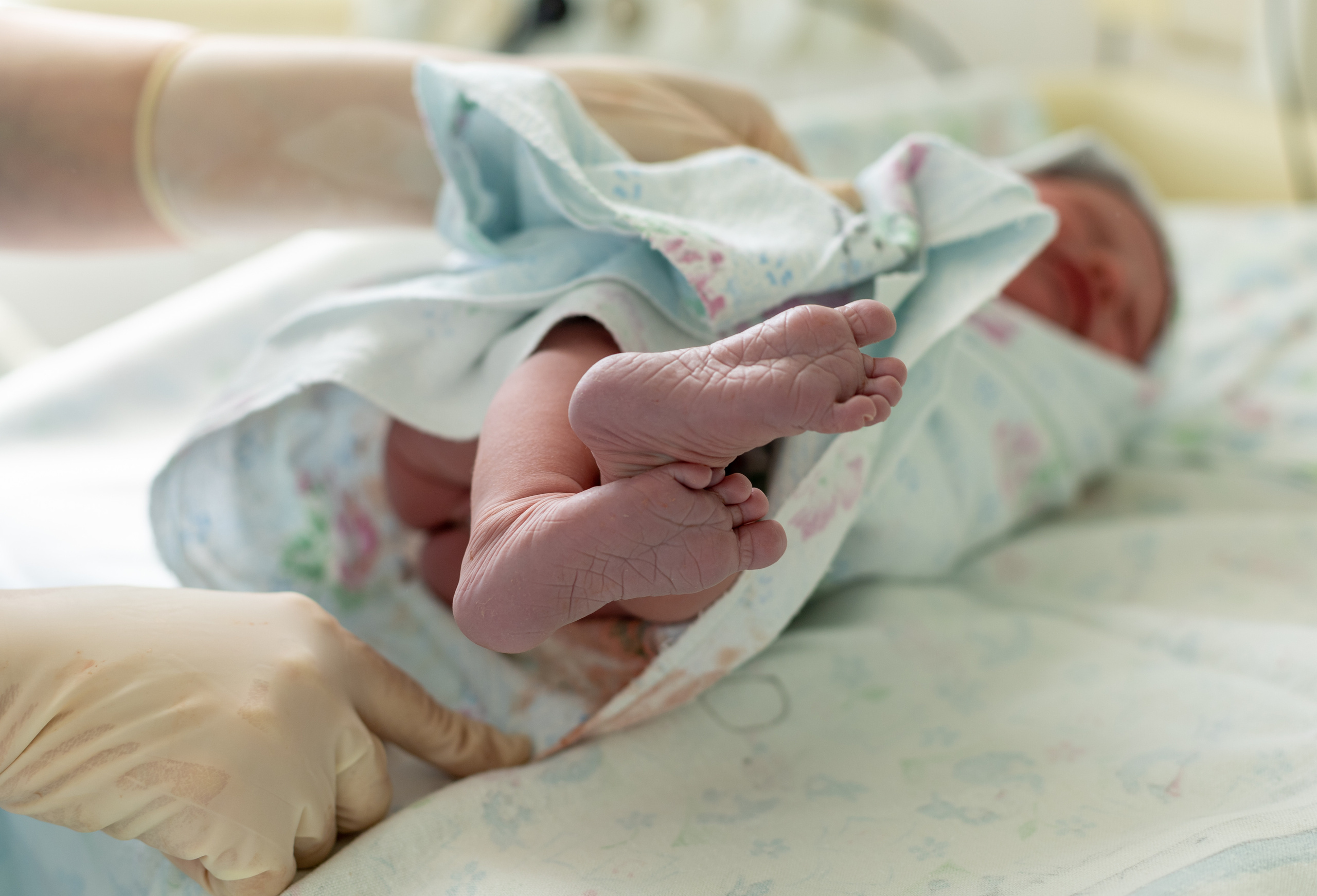 Фотографии Операция Кесарево сечения. Фотограф новорожденных в Нижнем Новгороде Надежда Кадылкина