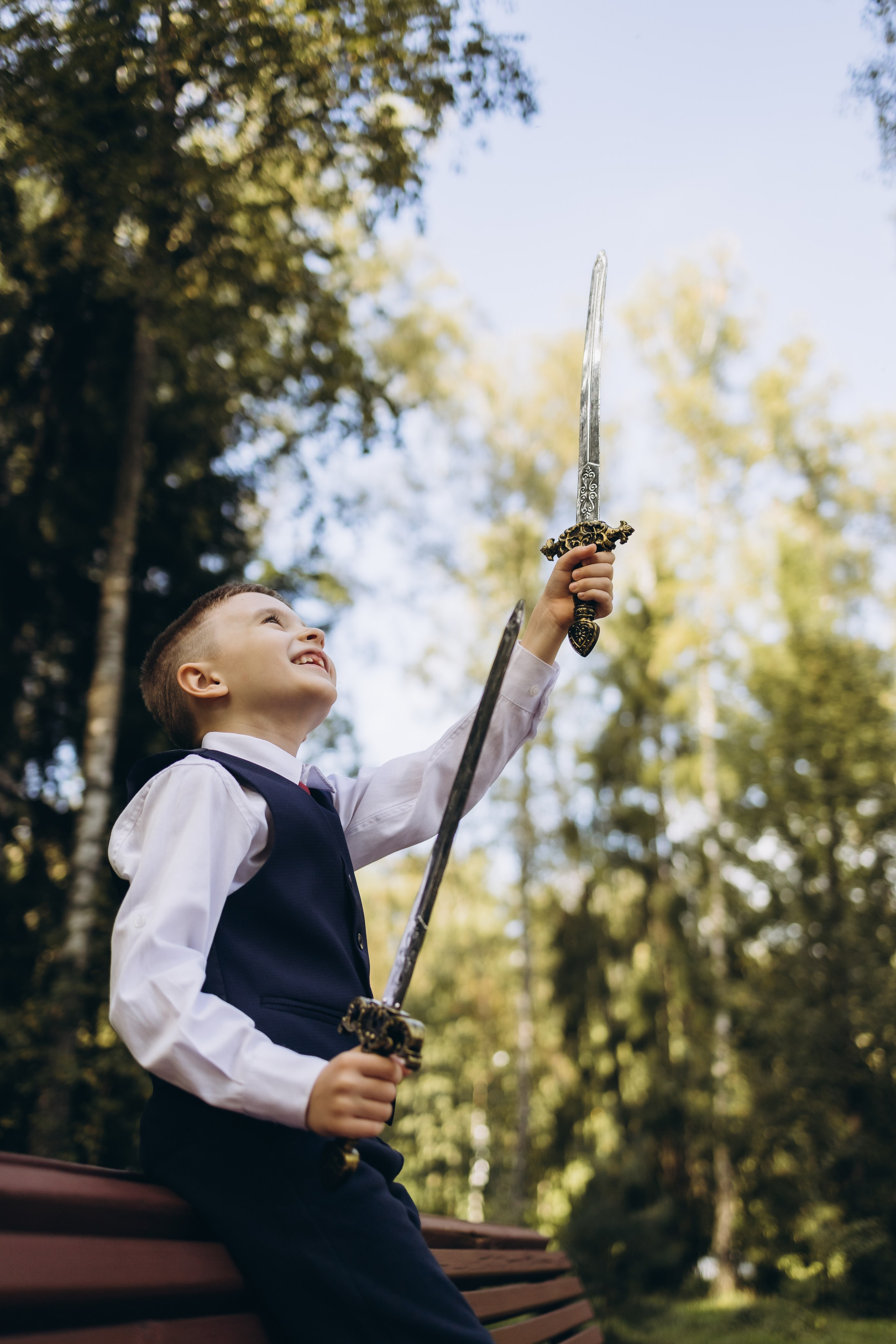 Первая школьная фотография Димули (1.09.2025 г.) г. Обнинск (Калужская обл.). Надежда Стар семейный и церковный фотограф в Жукове и Калужской области