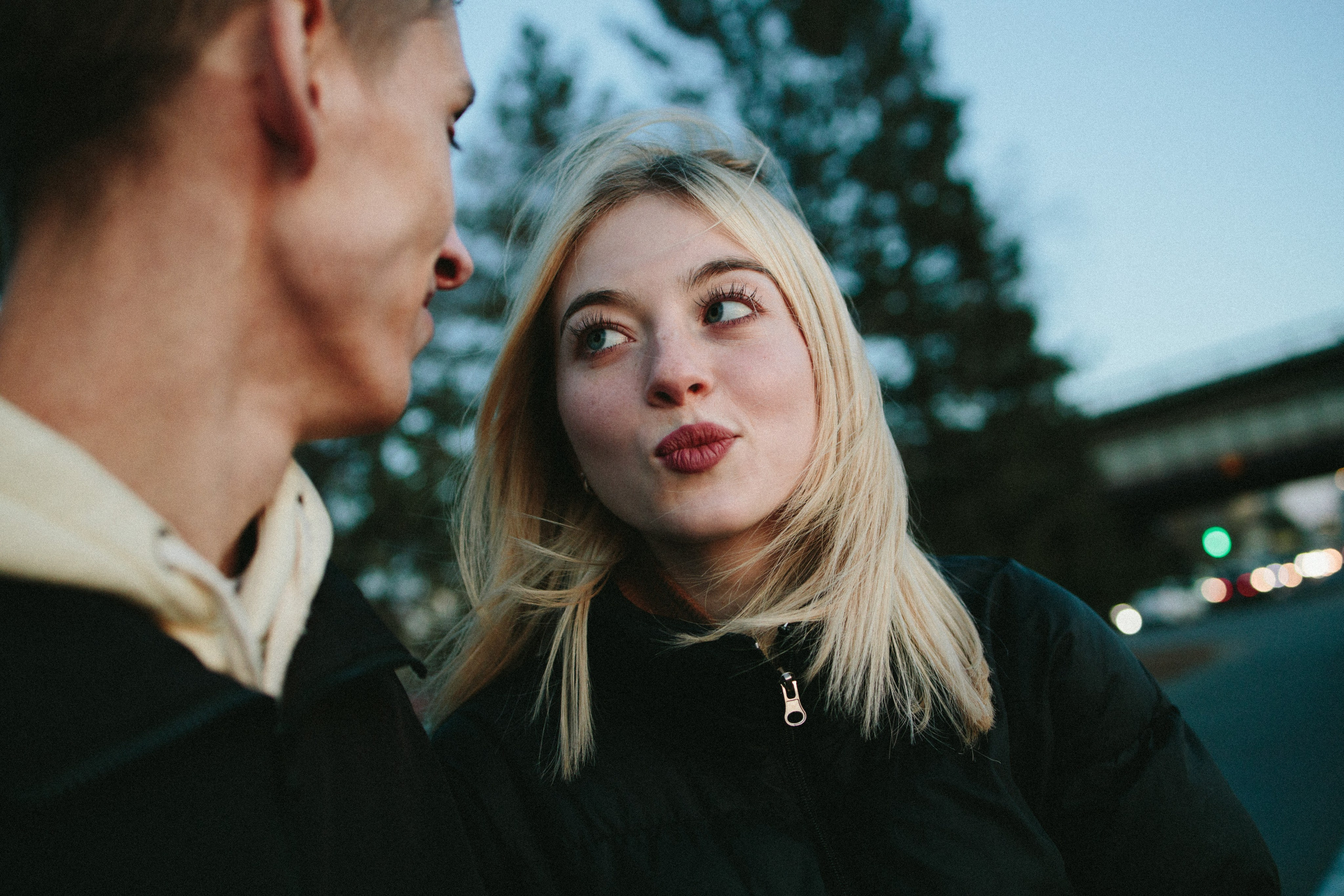 Прогулки по ночному городу. Lifestyle семейный и детский фотограф в Омске Иванова Екатерина