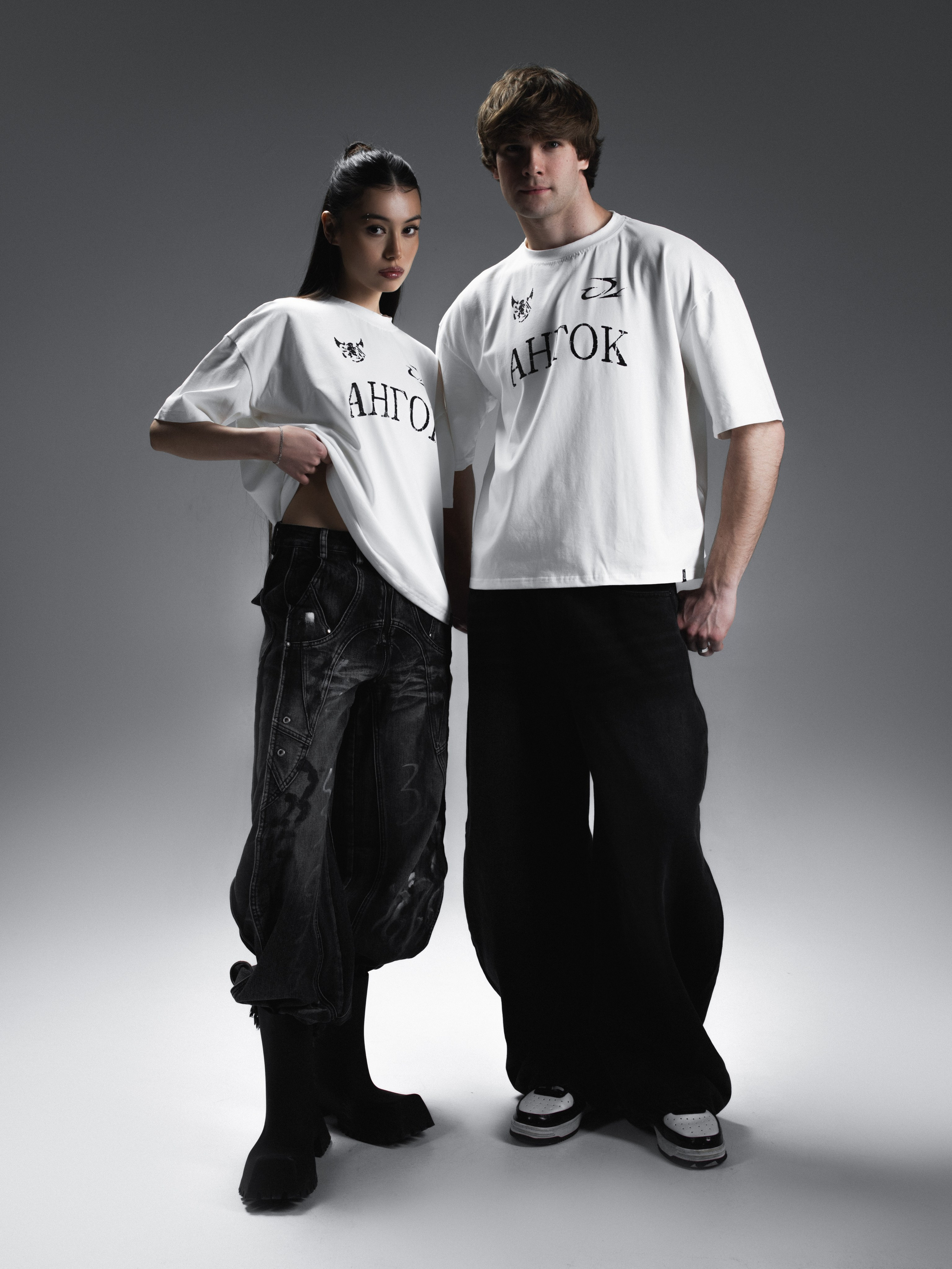 КАТАЛОГ | серый фон. RUNA production — стильные съемки для брендов