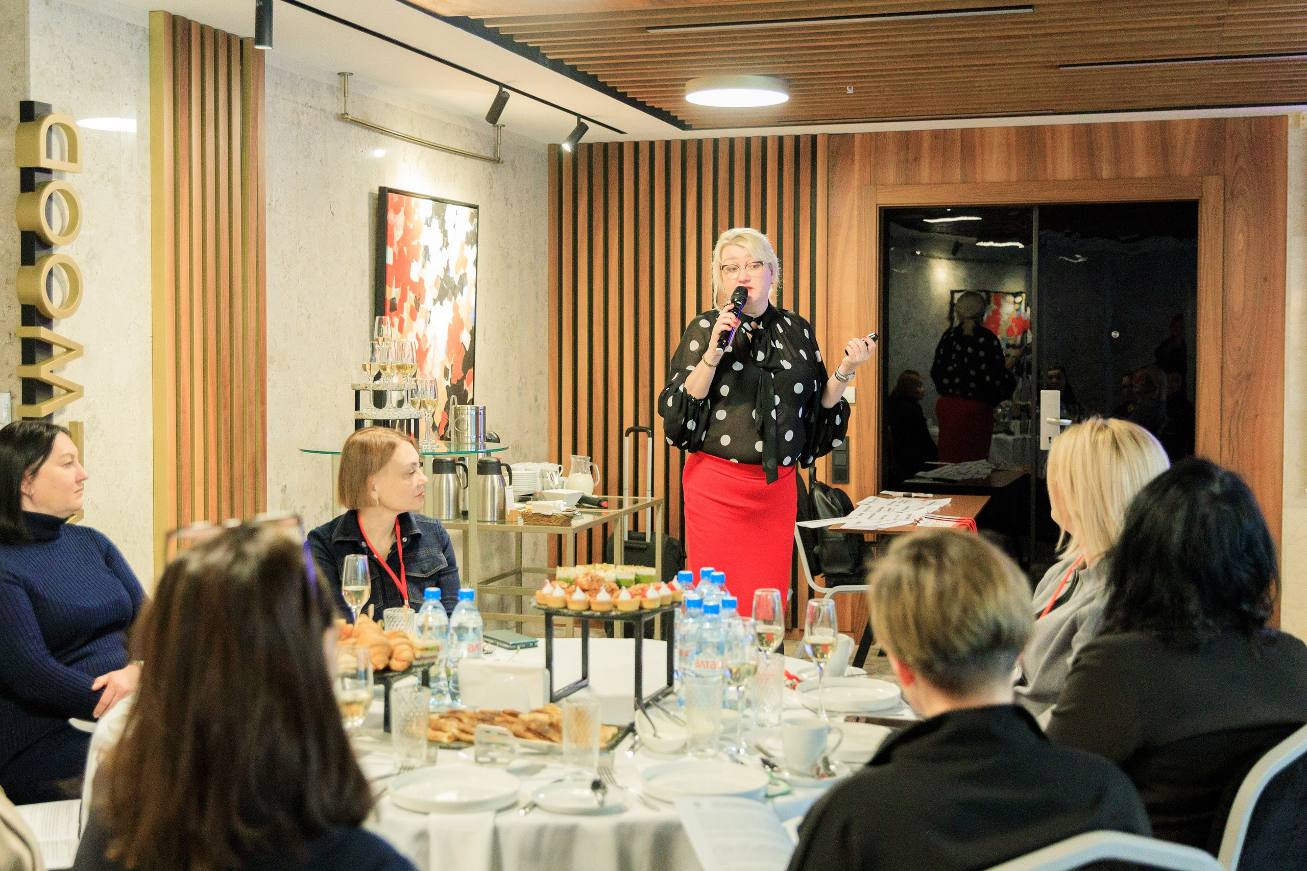 Встреча отельеров. DoubleTree by Hilton. Репортажный фотограф в Новосибирске Алена Помазунова