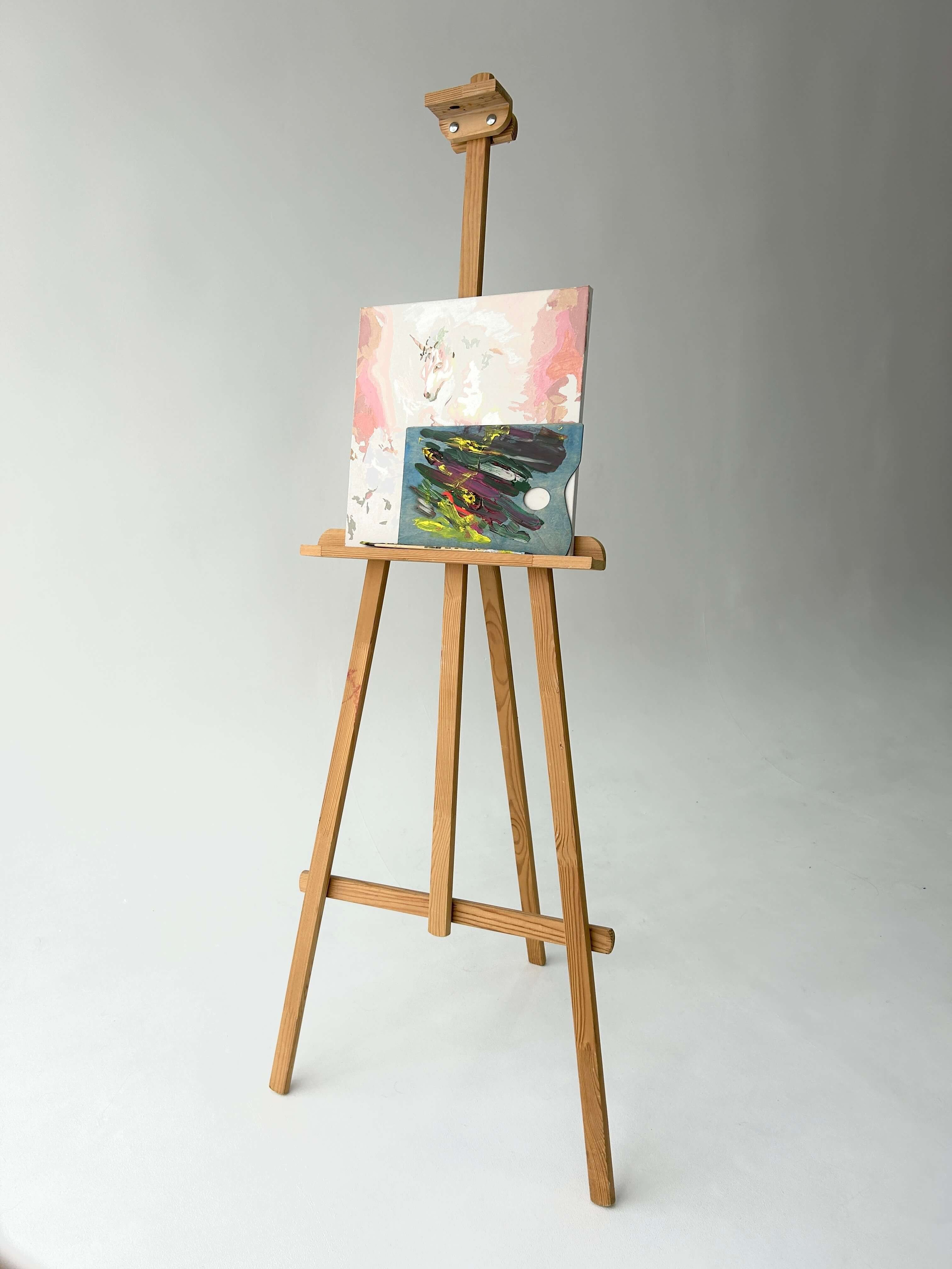 Современное оборудование в нашей студии и очень много реквизита. Фотостудия LUNA — аренда циклорамы и фотозон в Екатеринбурге