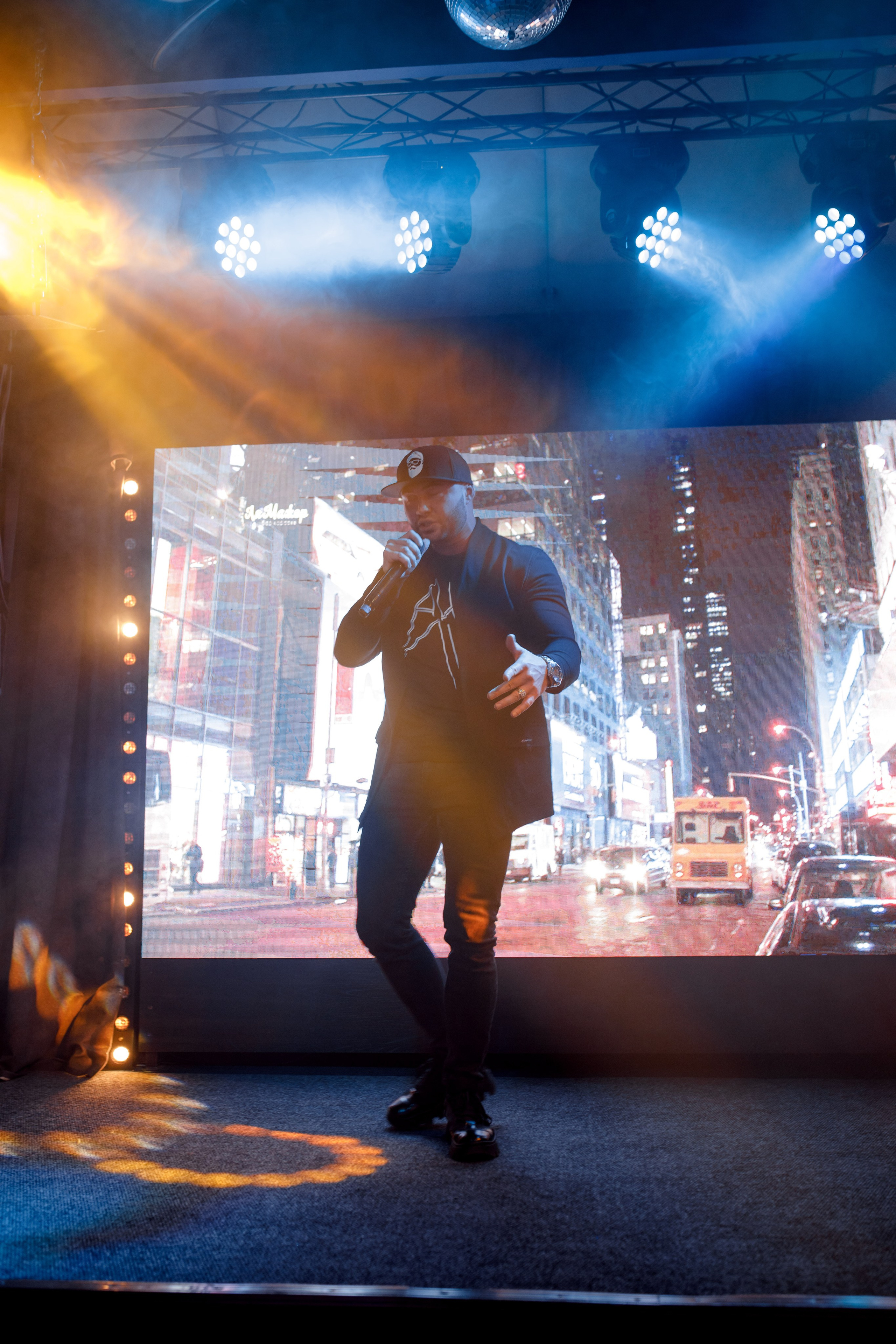 Отчётный концерт. Фотограф Аркадий Самошкин