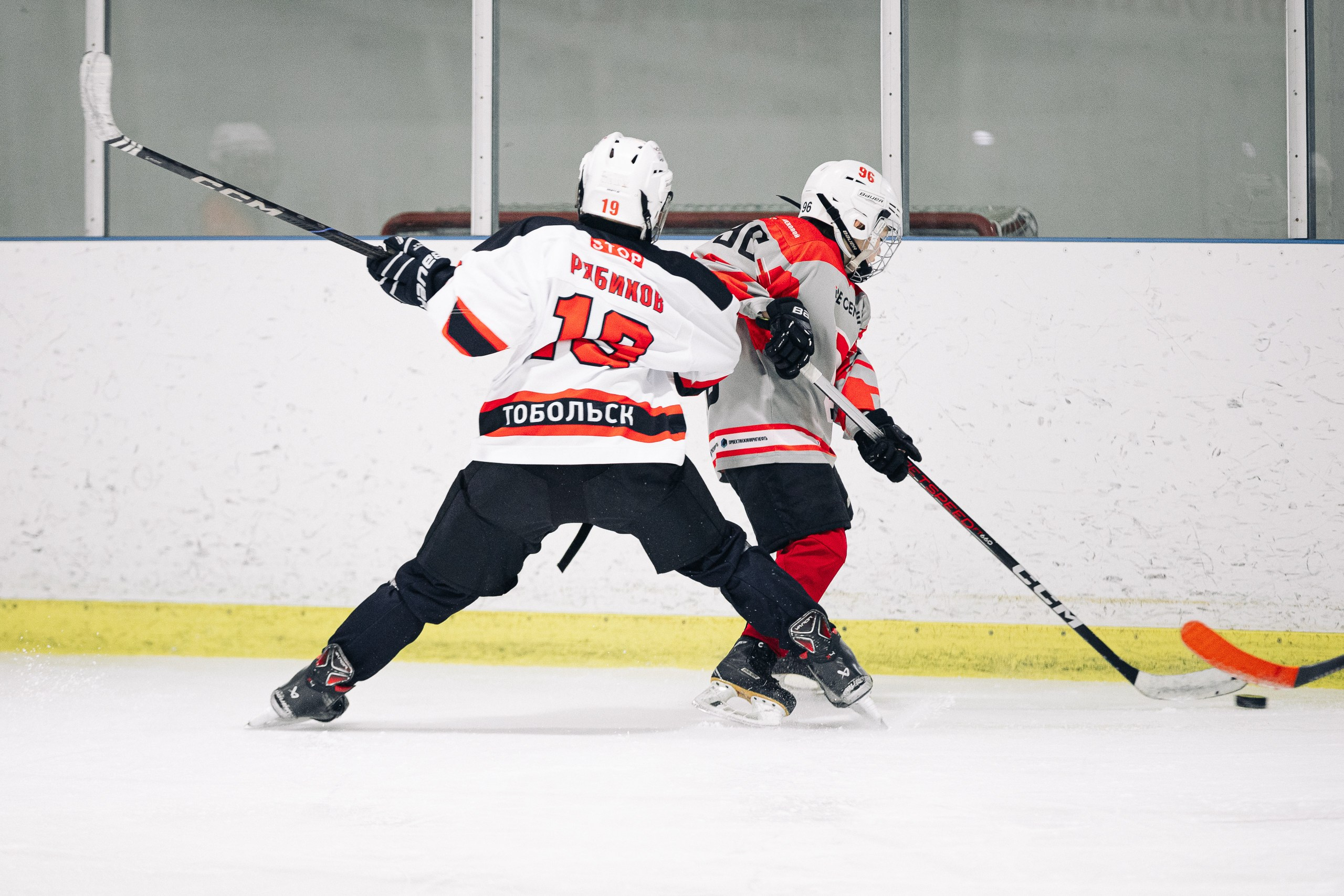 Первенство Тюмени по хоккею. MIG — студия спортивной фотографии Михаила Голянского
