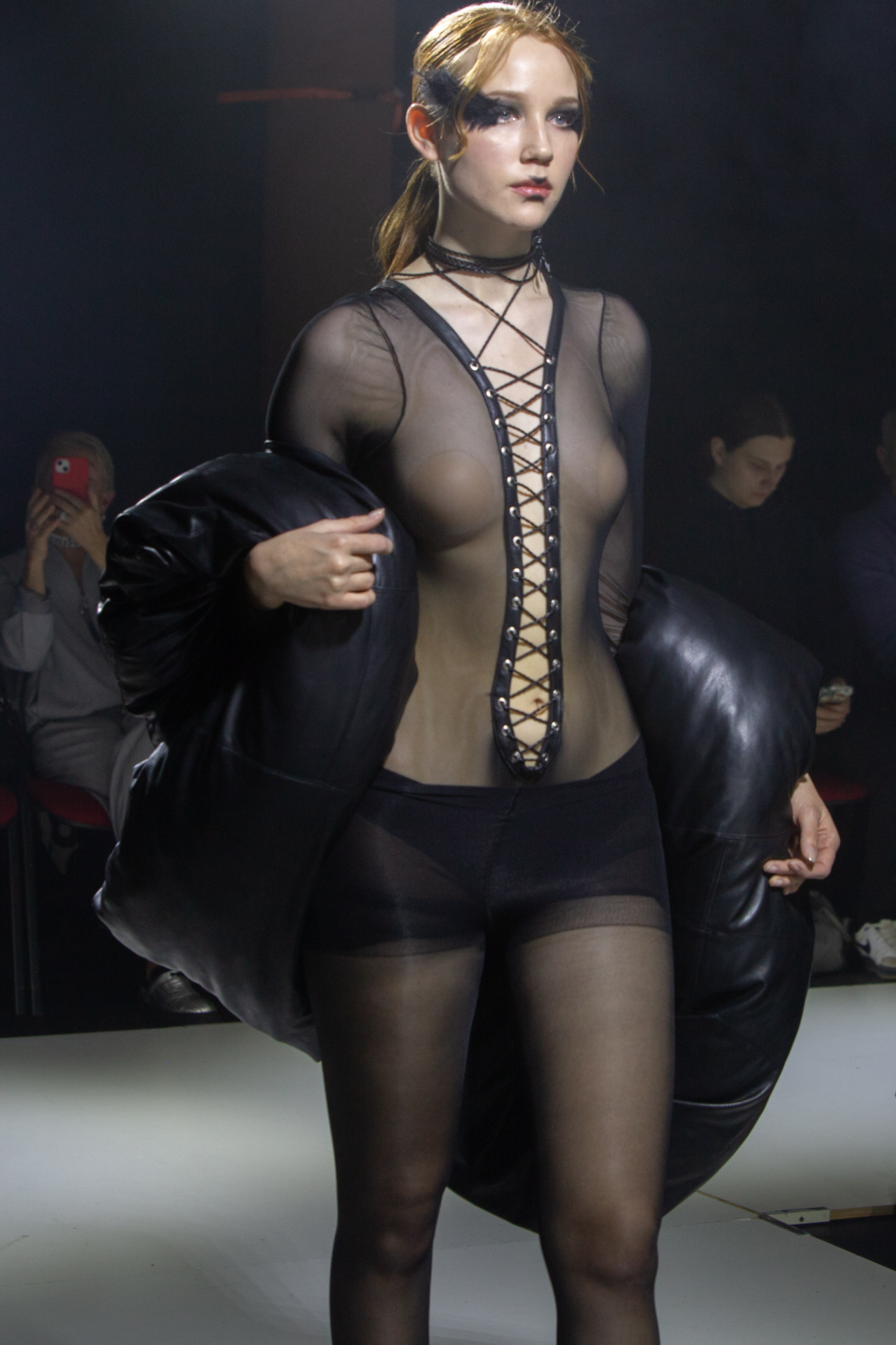 Неделя моды Екб. Фотограф для маркетплейсов Михаил Бове