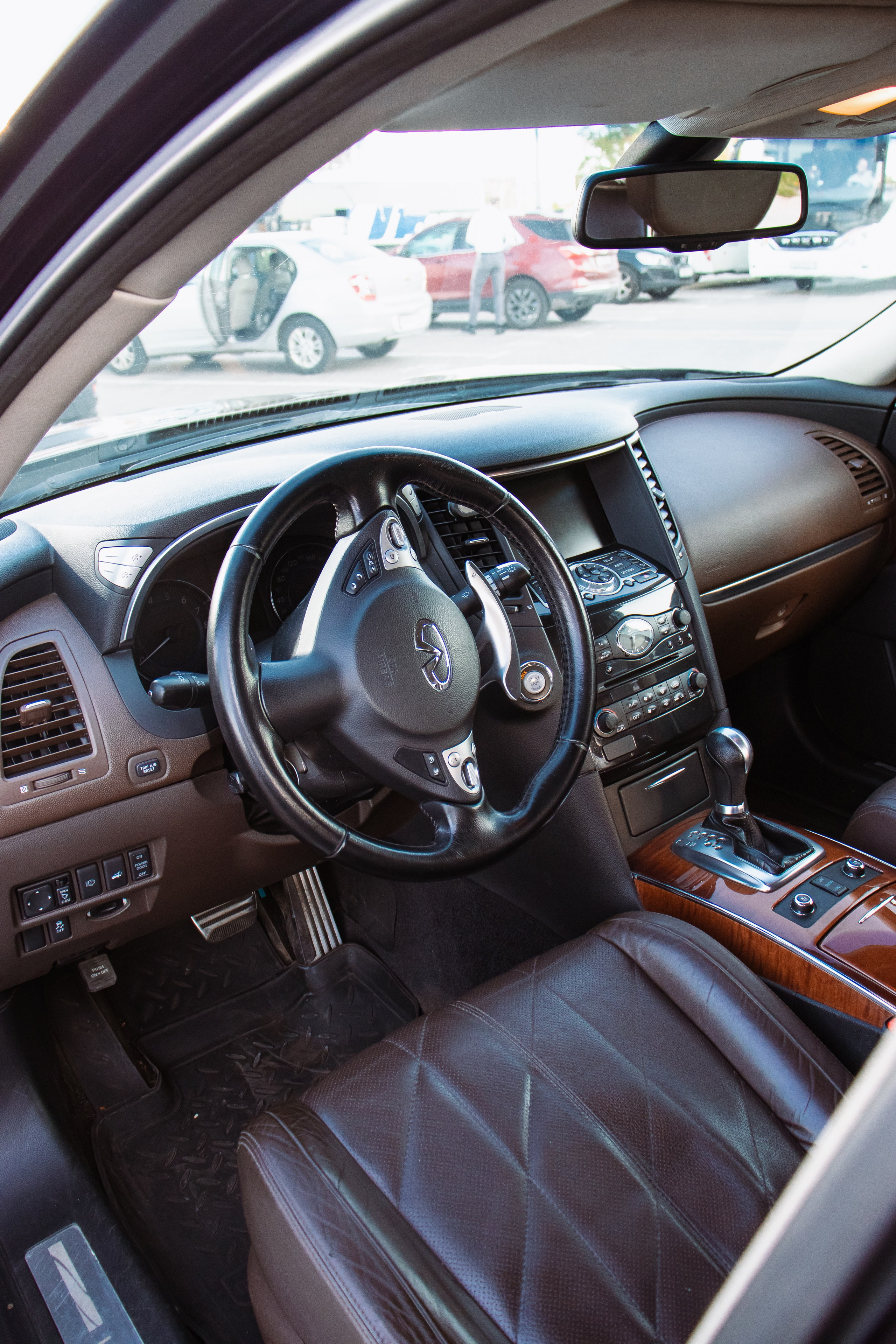 Infiniti QX70. Репортажный фотограф Минск ❘ Костецкий Илья ❘ Беларусь