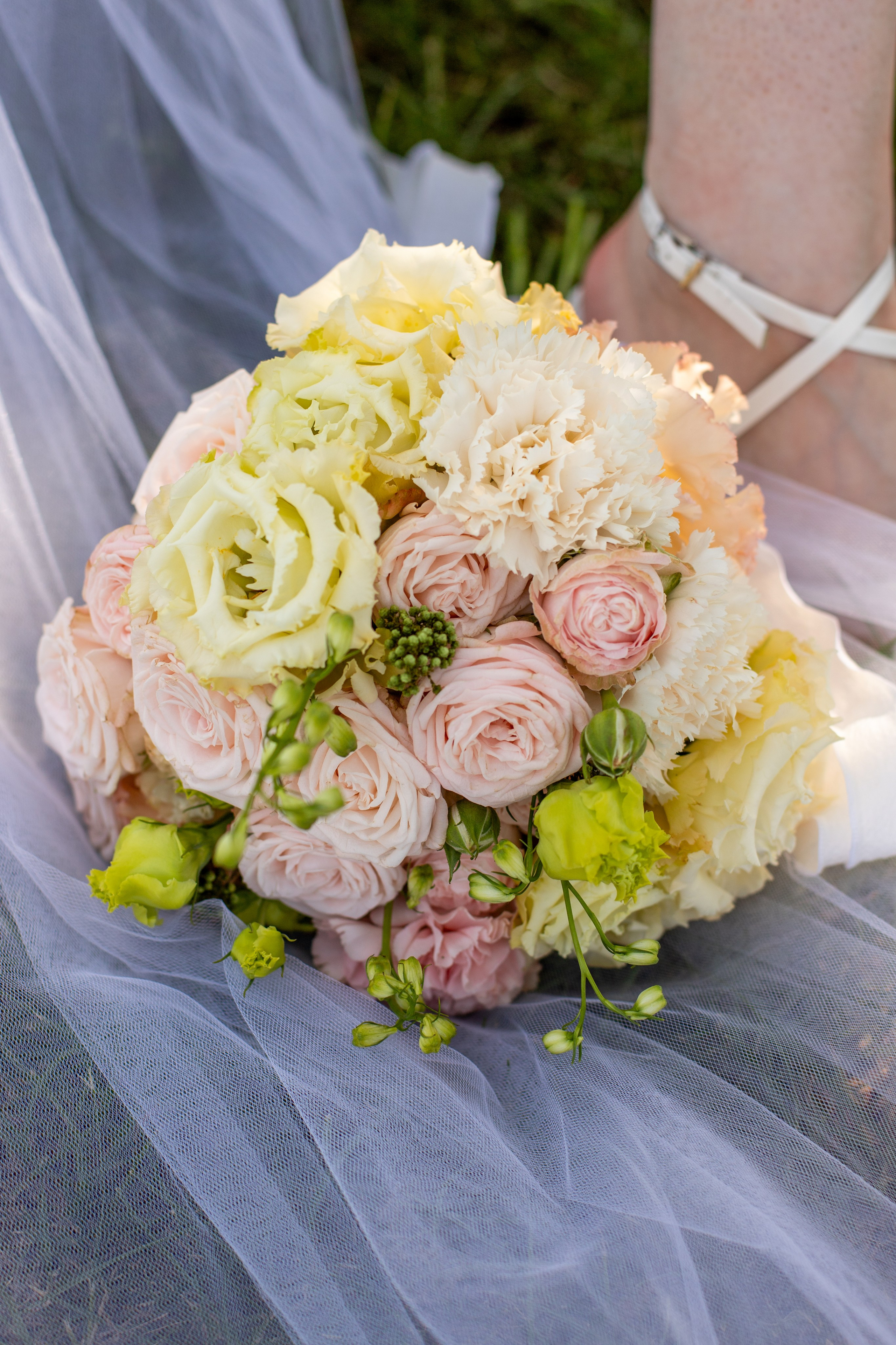 Свадебная съемка для цветочной студии. Семейный и индивидуальный фотограф в Ростове-на-Дону