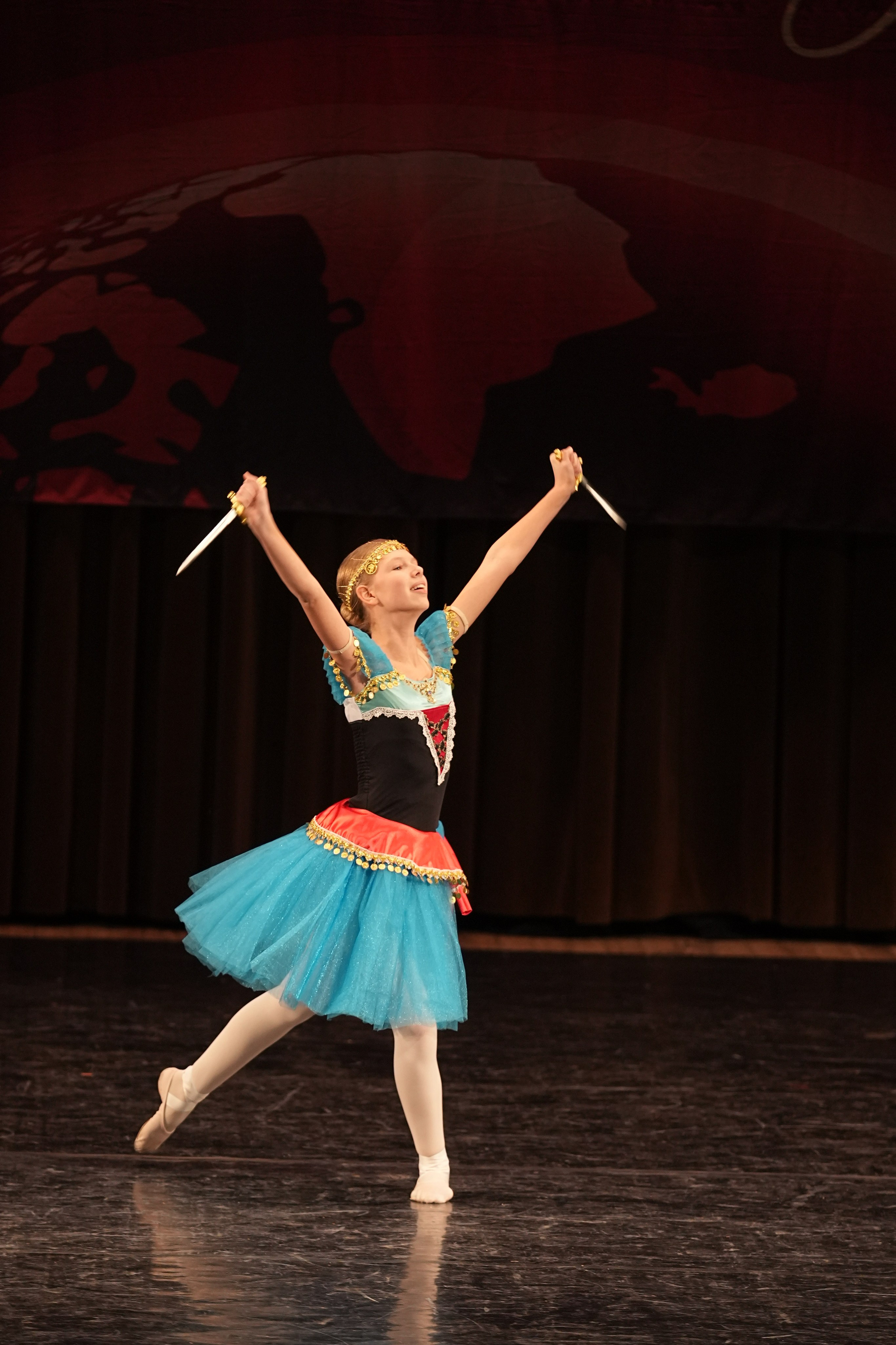 7 декабря, блок 1, г. Москва. Золотое яблочко