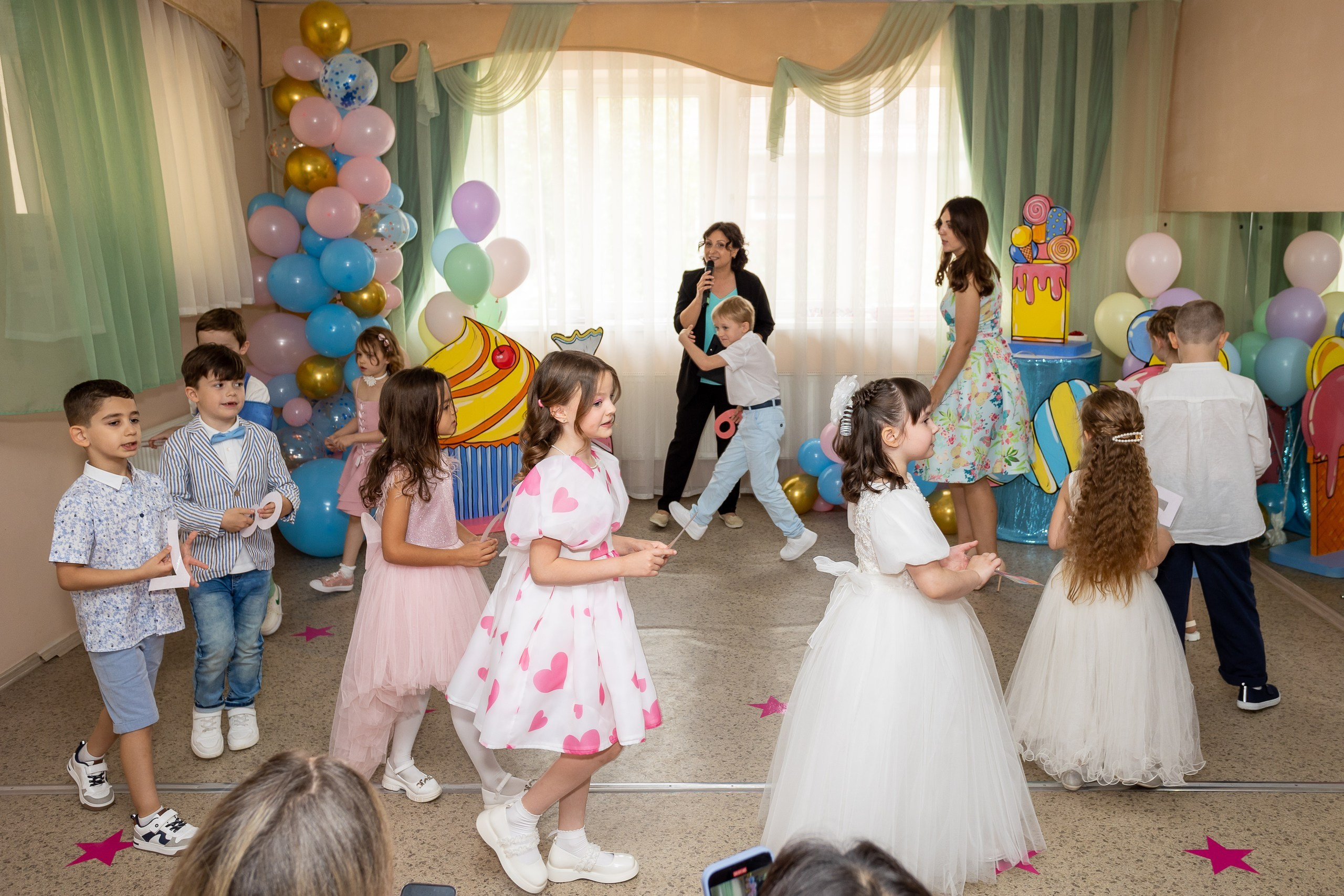 Выпускной Детский сад, 2 часа, 8000. Выпускные альбомы Майкоп, Краснодар Елена Золотарева