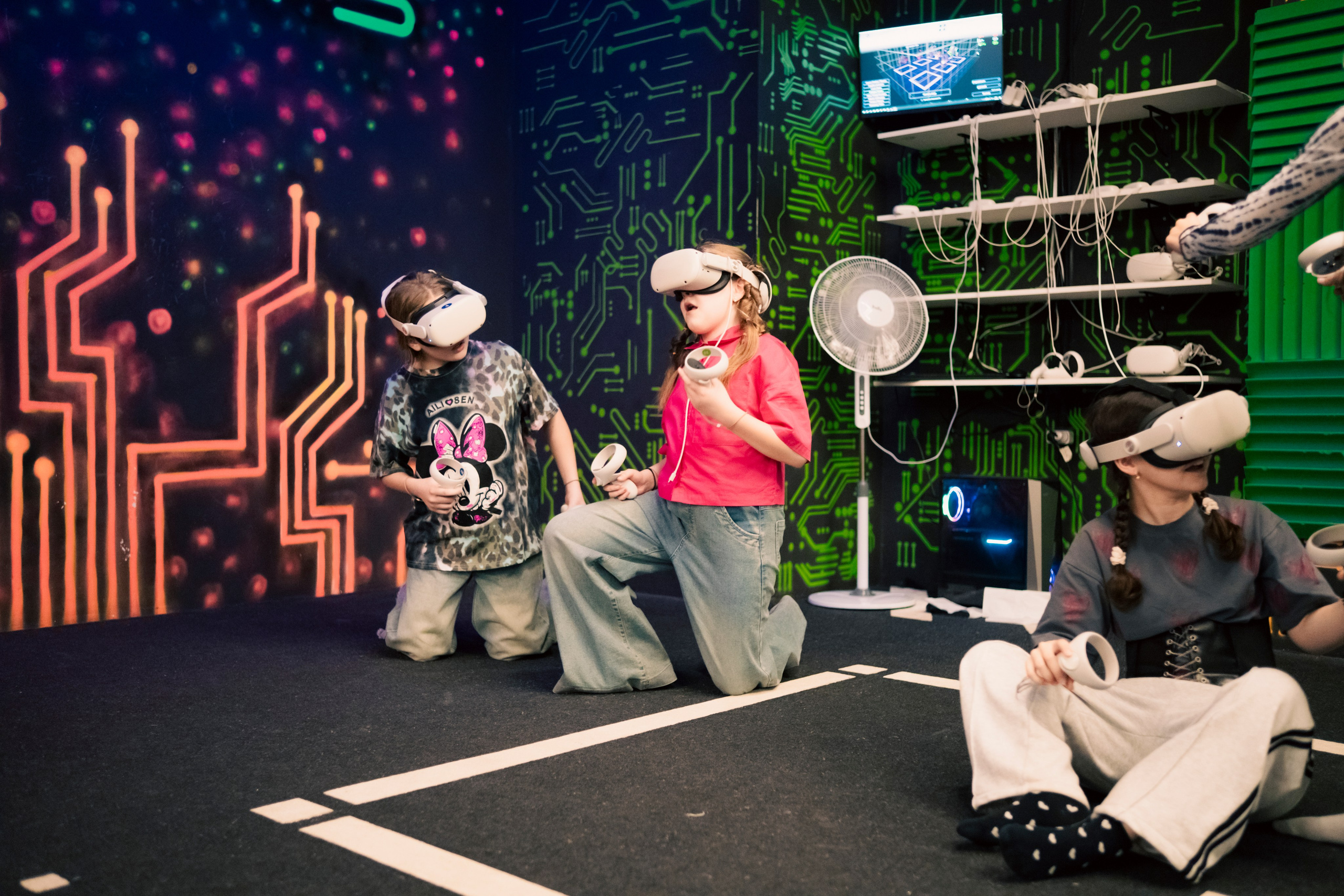 VR April-May. Felixtones