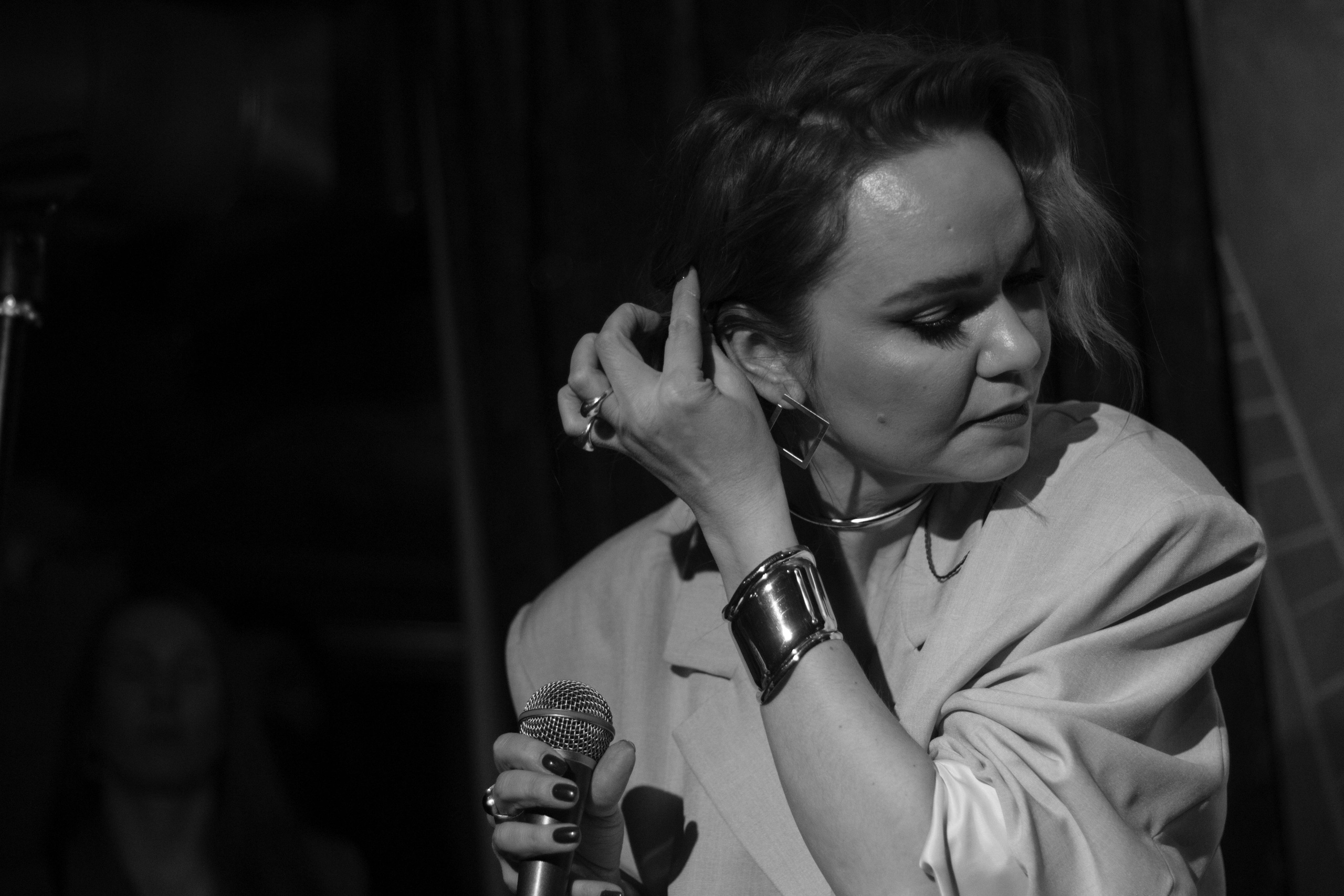 Саша Алмазова | Кабаре ШУМ. Юля Мурашова портретный и документальный фотограф