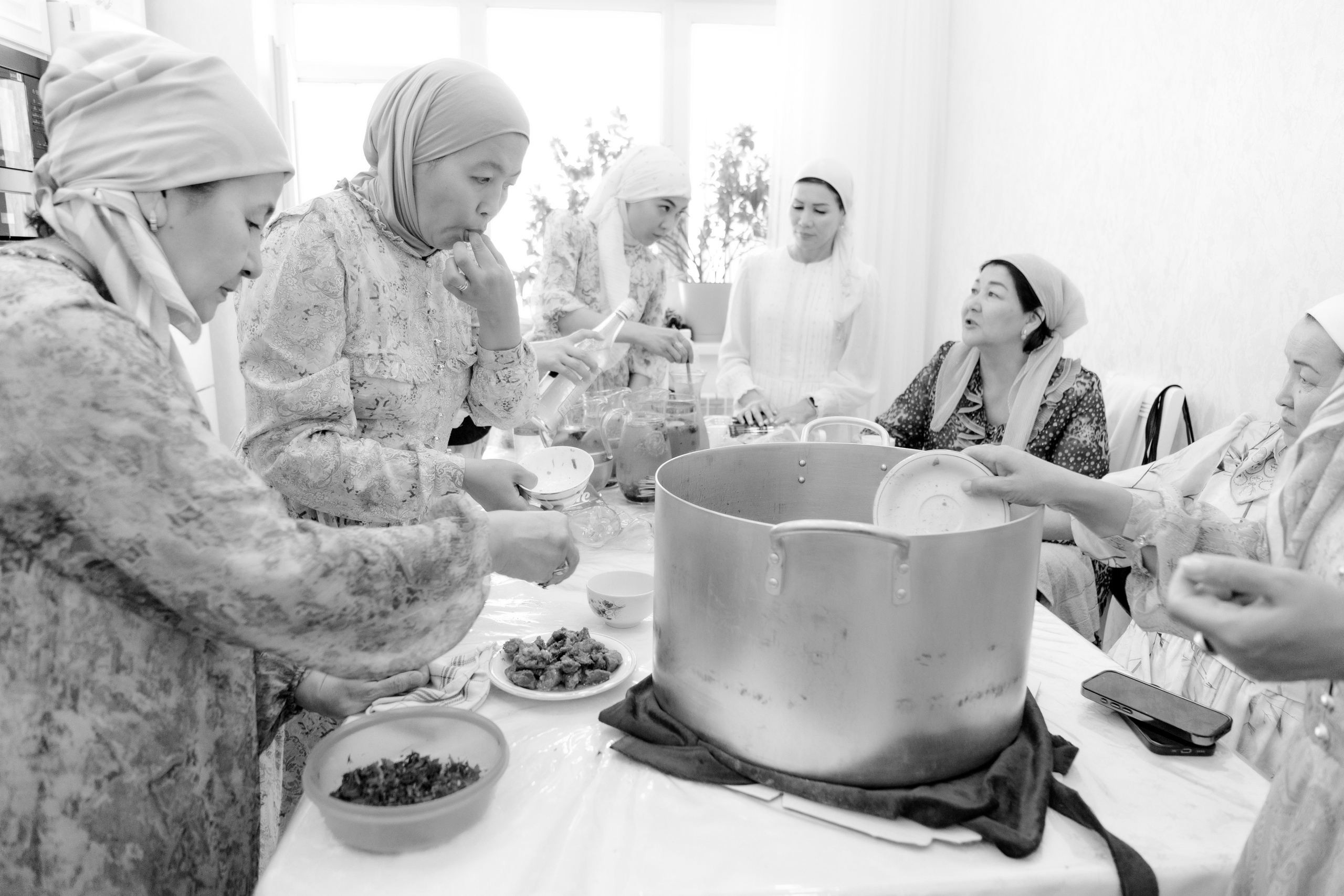 Moldir — syrğa salu. Wedding and Love story Photographer