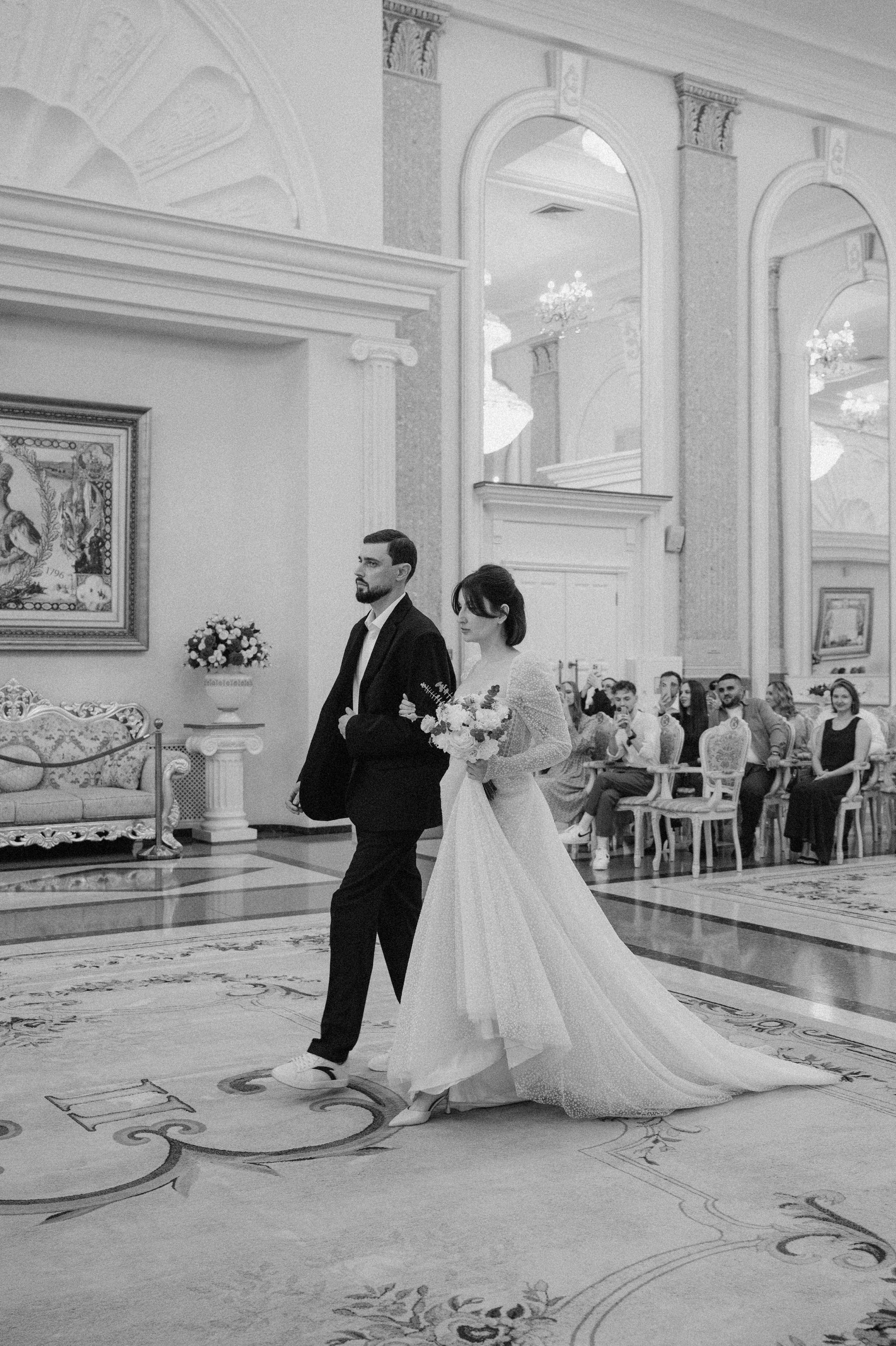 Любовь в Доме Архитектора. Свадебный и семейный фотограф в Краснодаре Марина Стёпа